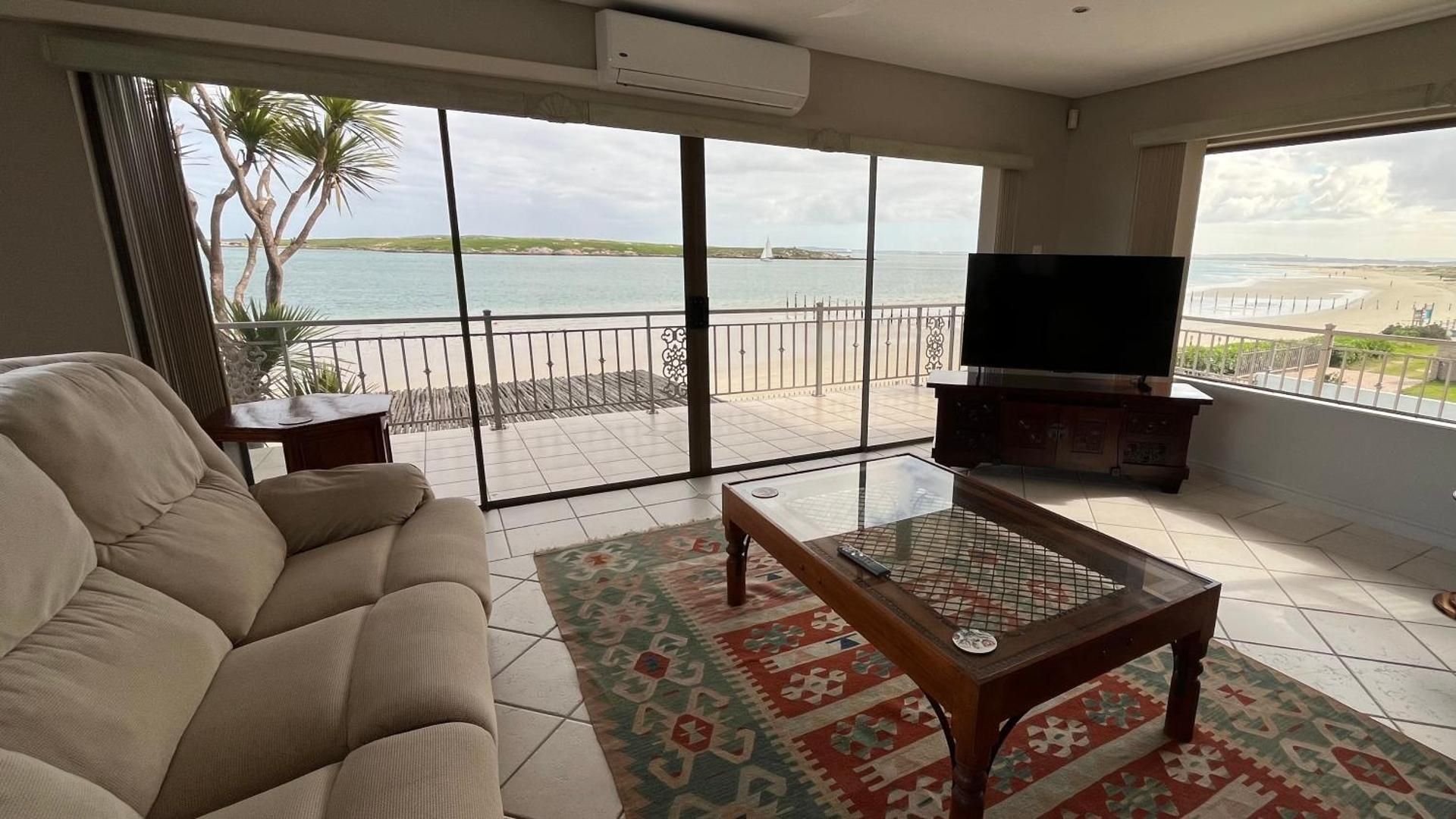 Deluxe Holiday Home
