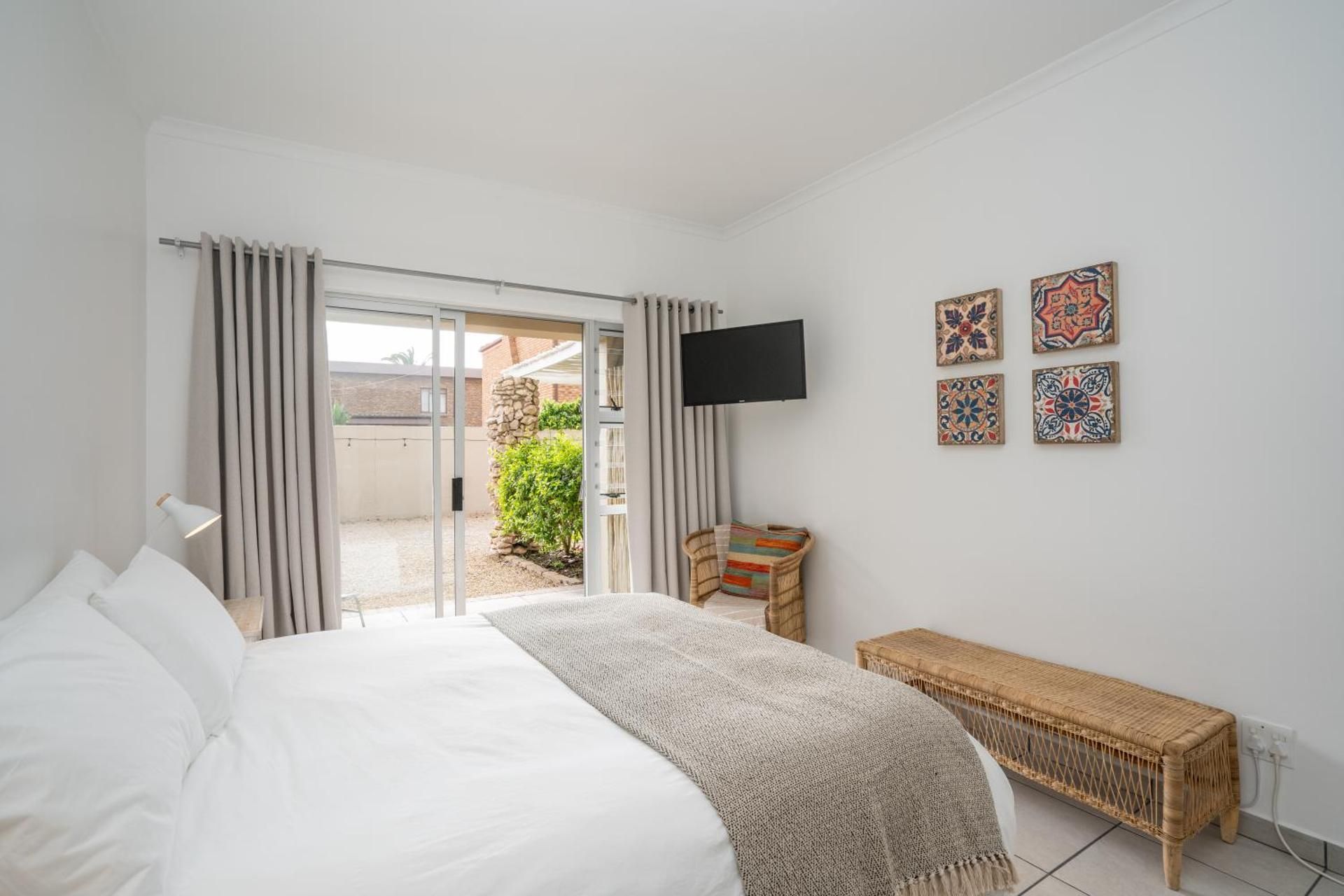 Luxury Queen Room