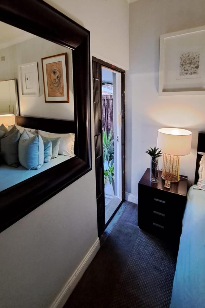 Luxury King Room