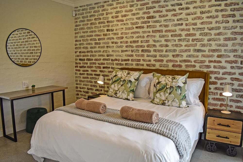 Two-Bedroom Apartment with Water View