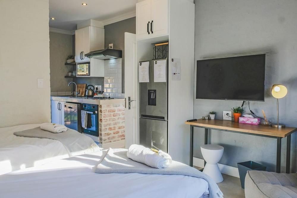 Deluxe Family Suite