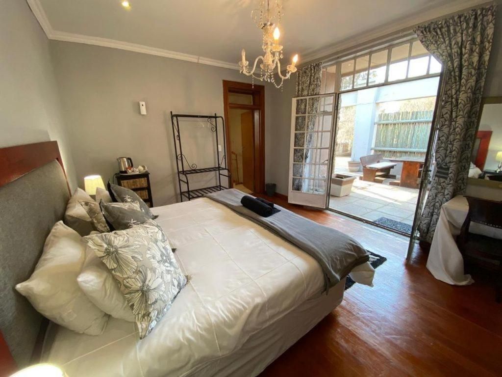 Premier King Room