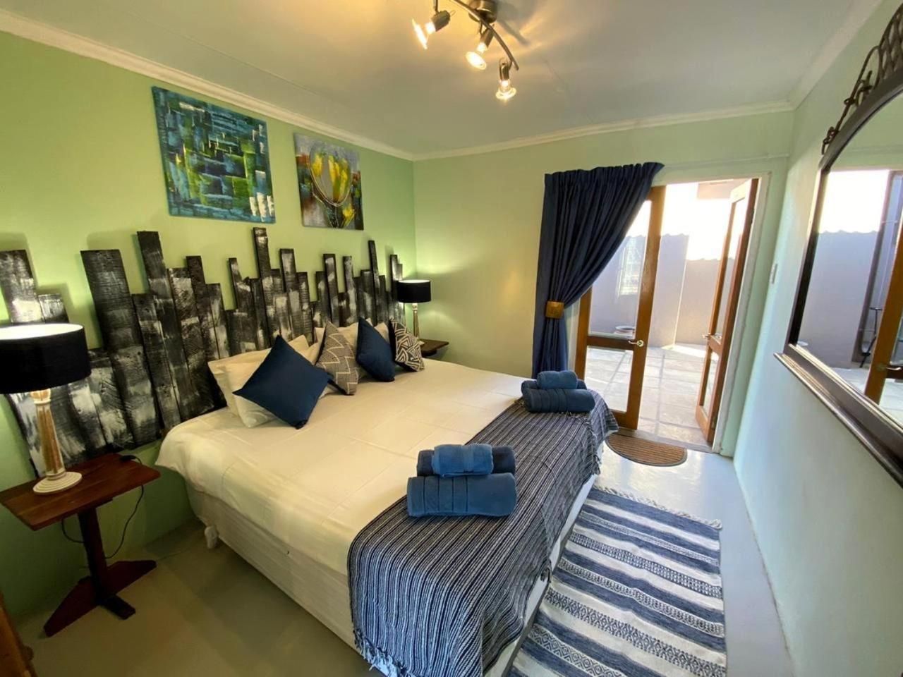 Economy King Room