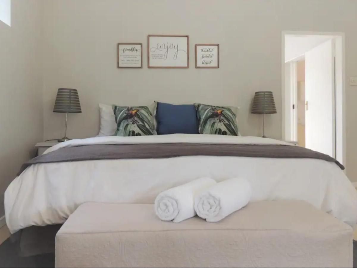 Honeymoon Suite