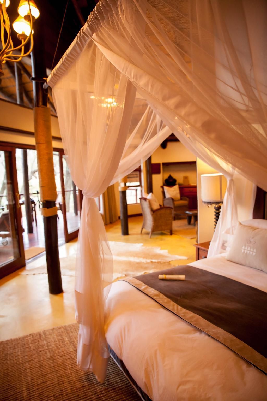 Honeymoon Suite