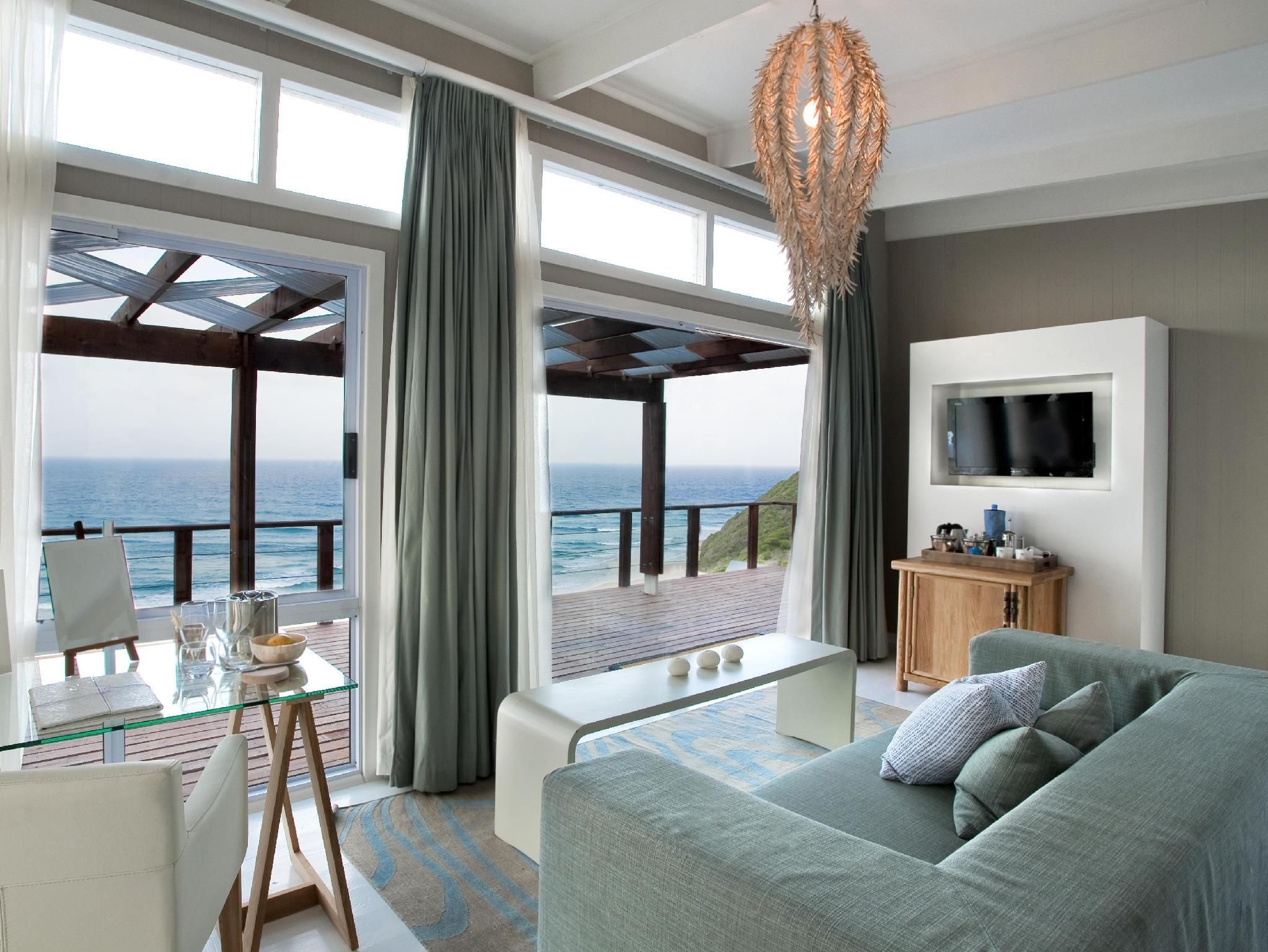 Pool Suite