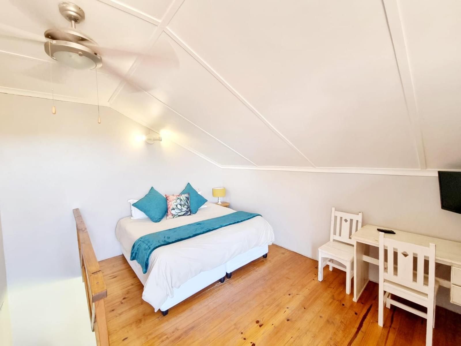 Self Contained Unit - Studio