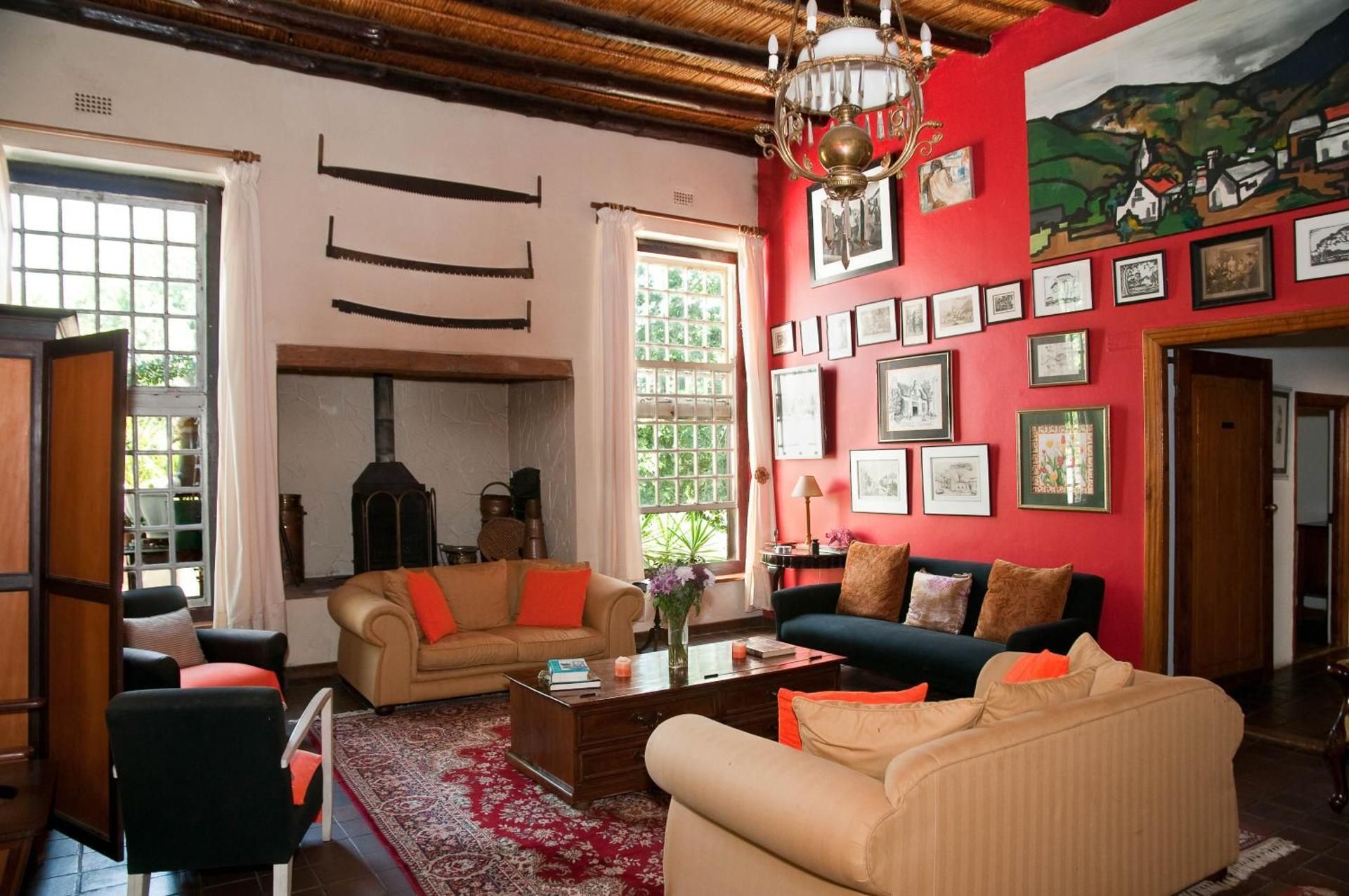 shared lounge/tv area