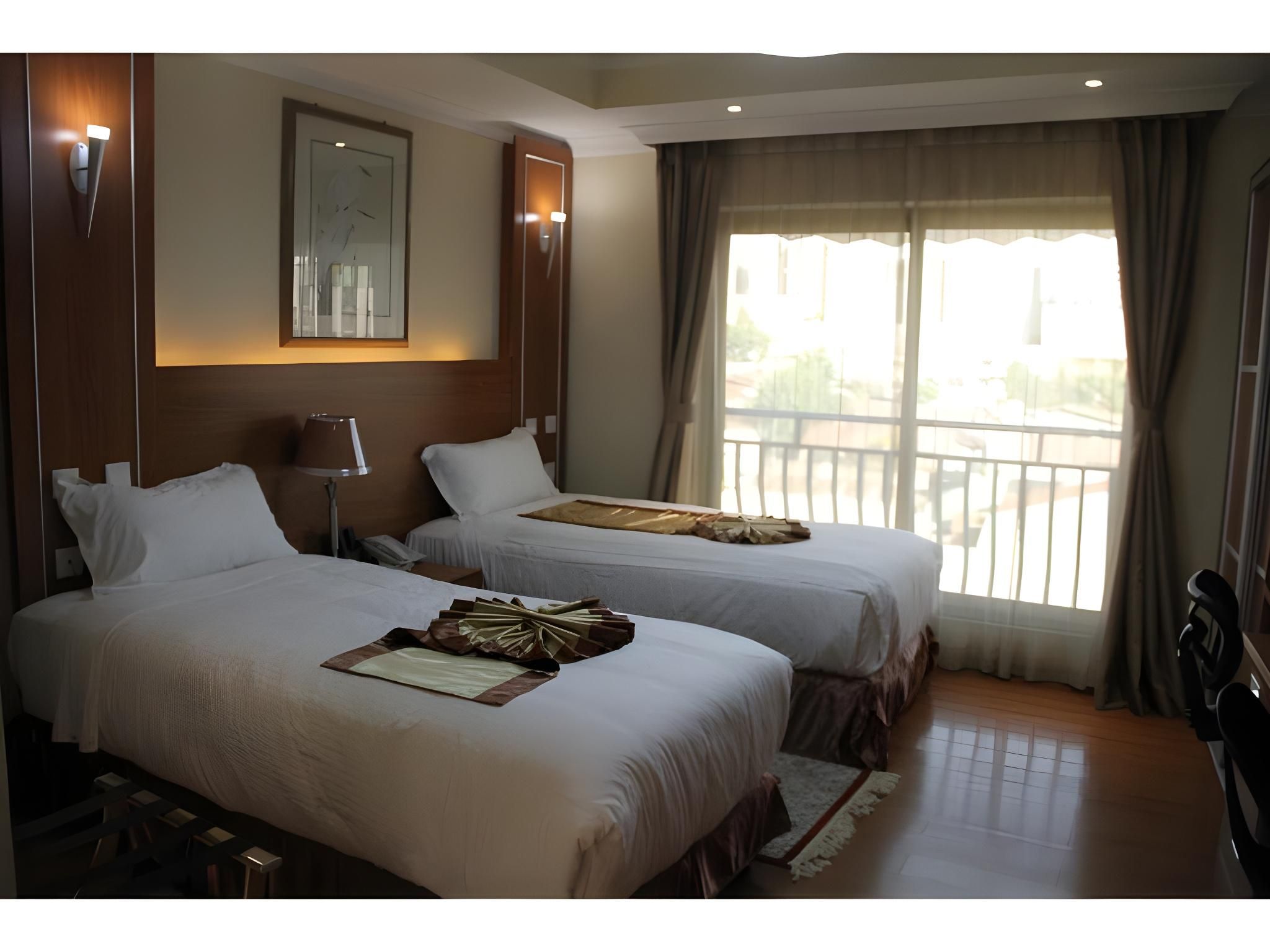 Standard Twin Room