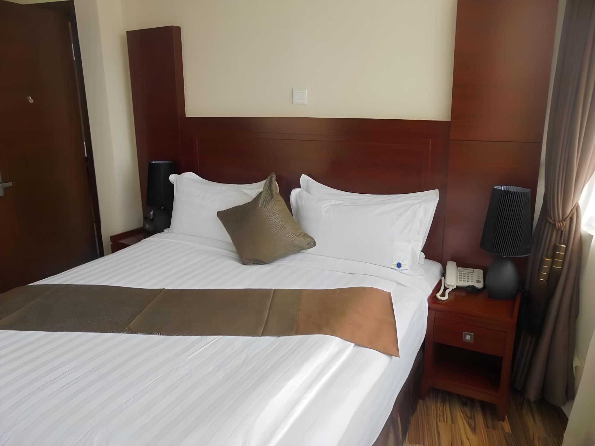 0f5e1533b3bb8347ec6f95ffd003a1f5