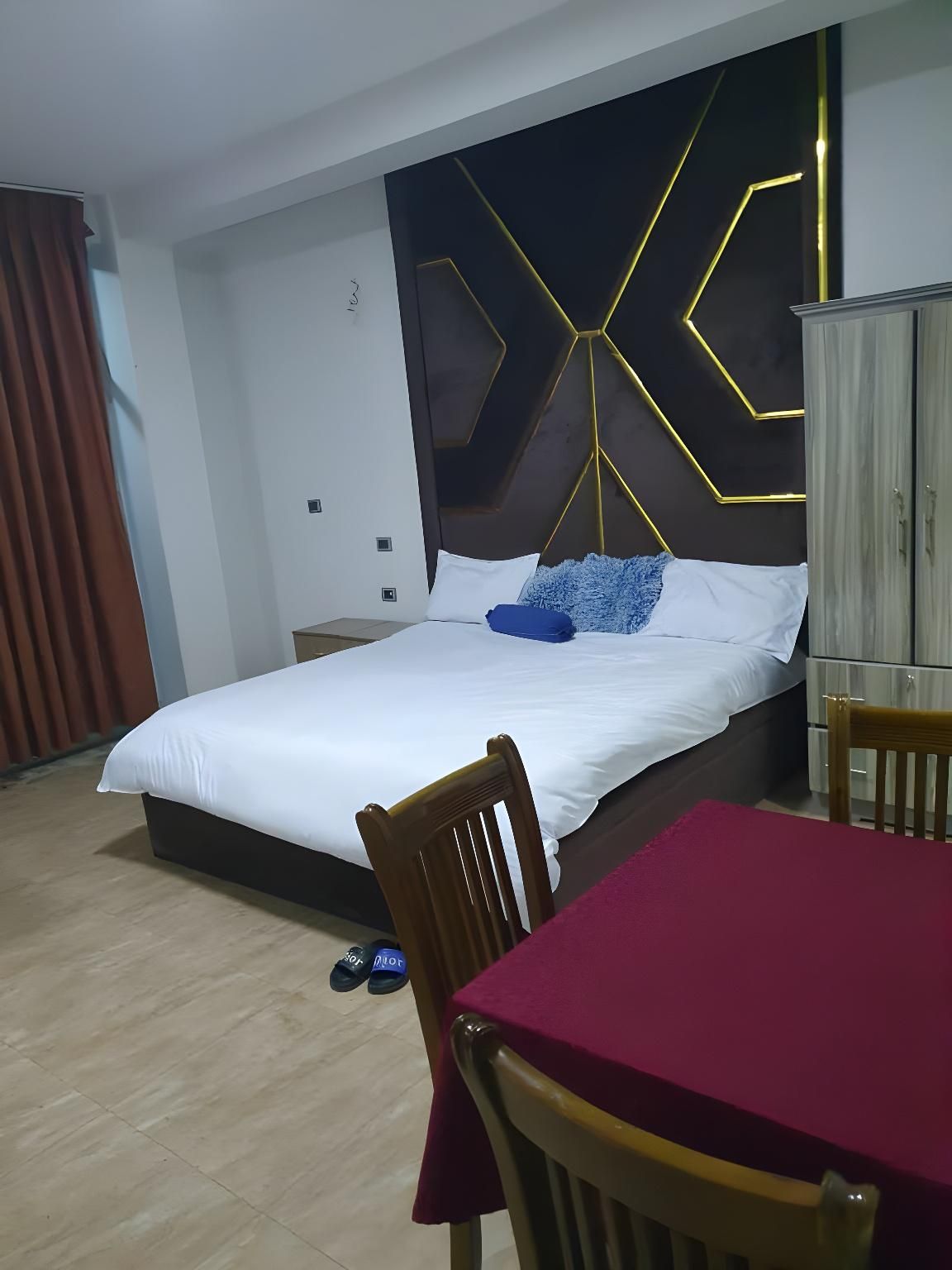 Rendezvous Hotel Standard Room 2