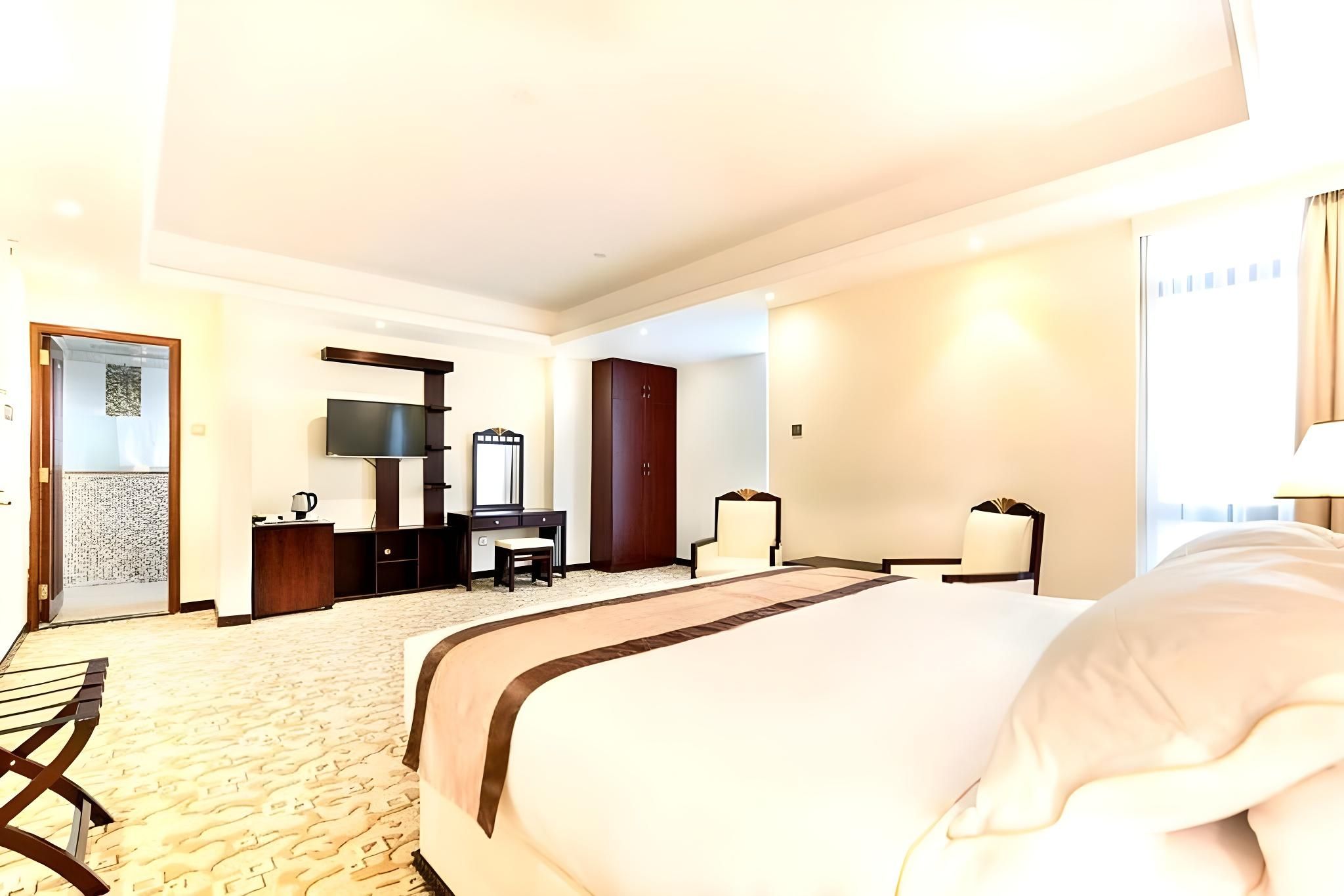 Deluxe Room with Balcony