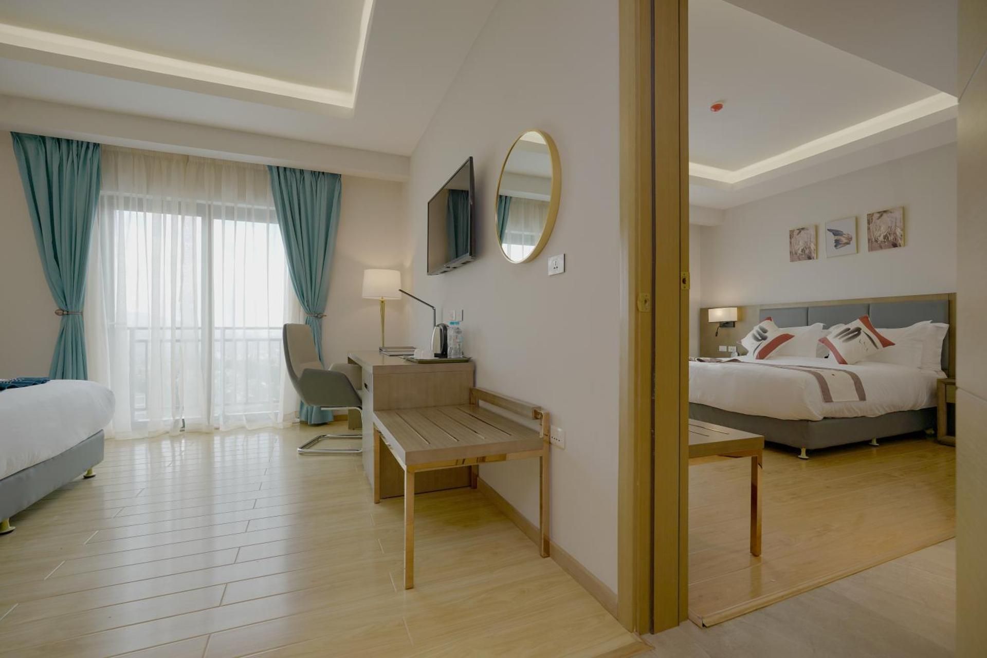 Deluxe King with Balcony