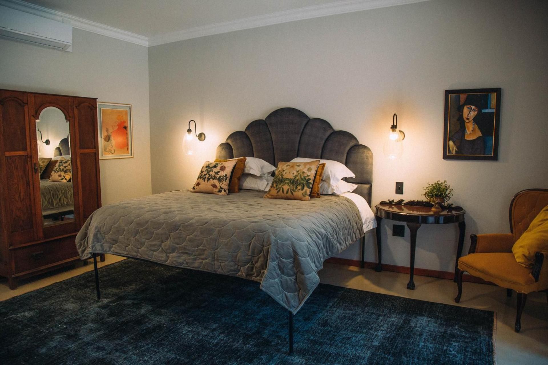 Deluxe Room 8