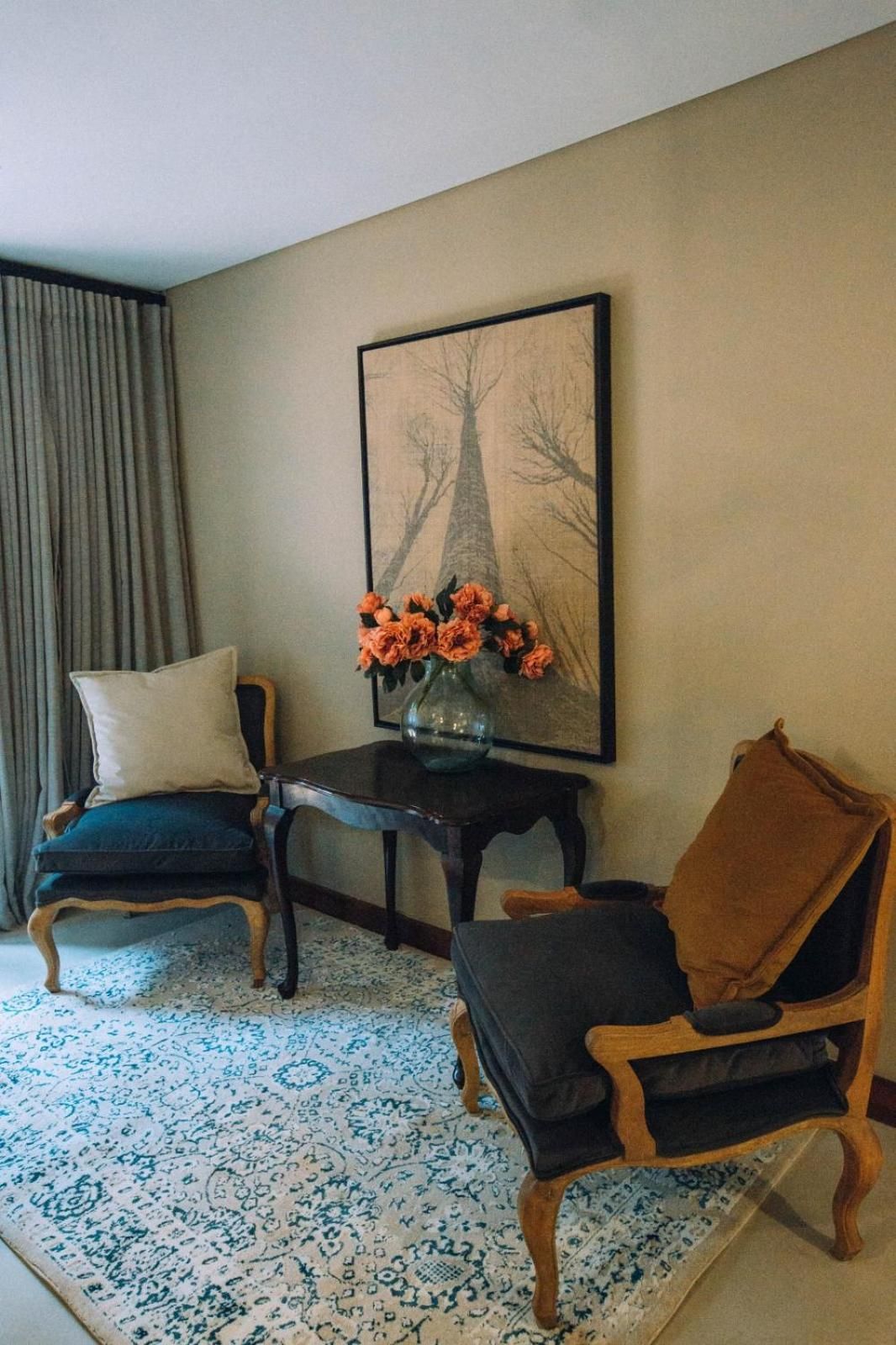 Boutique Room 11