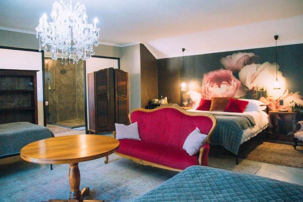 Family Room 4