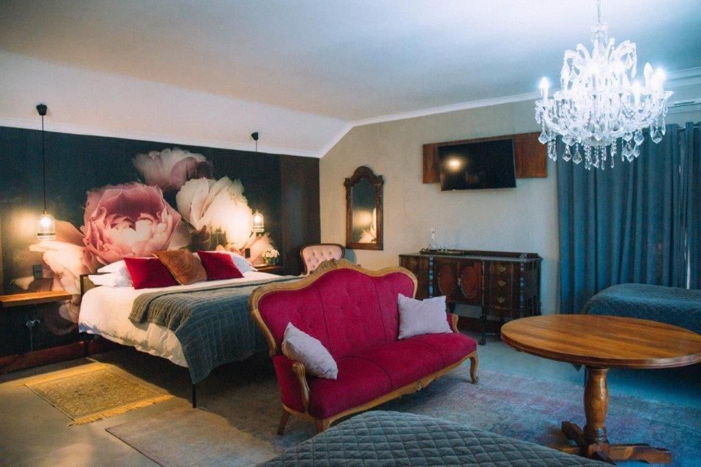 Family Room 4