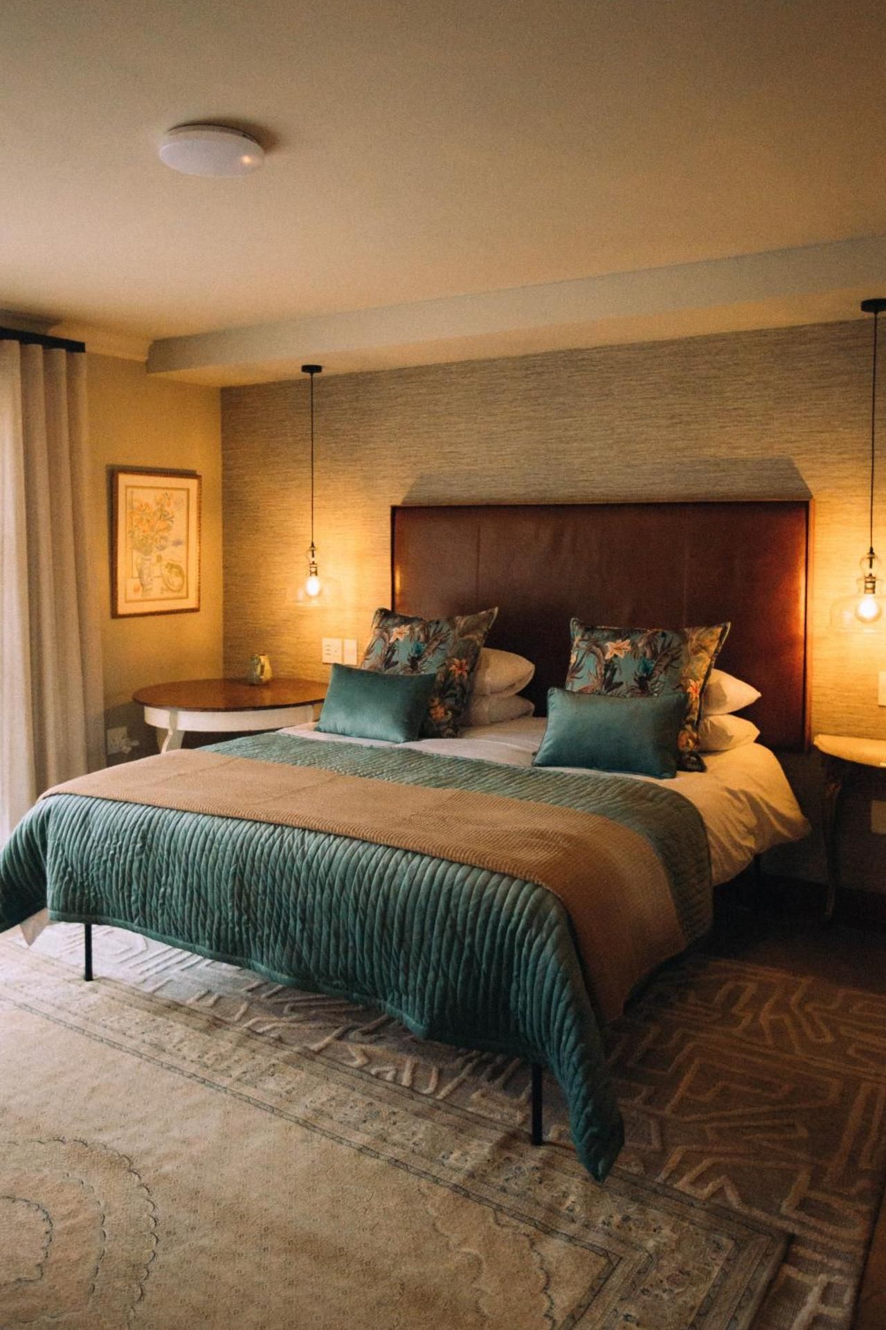 Deluxe Room 3