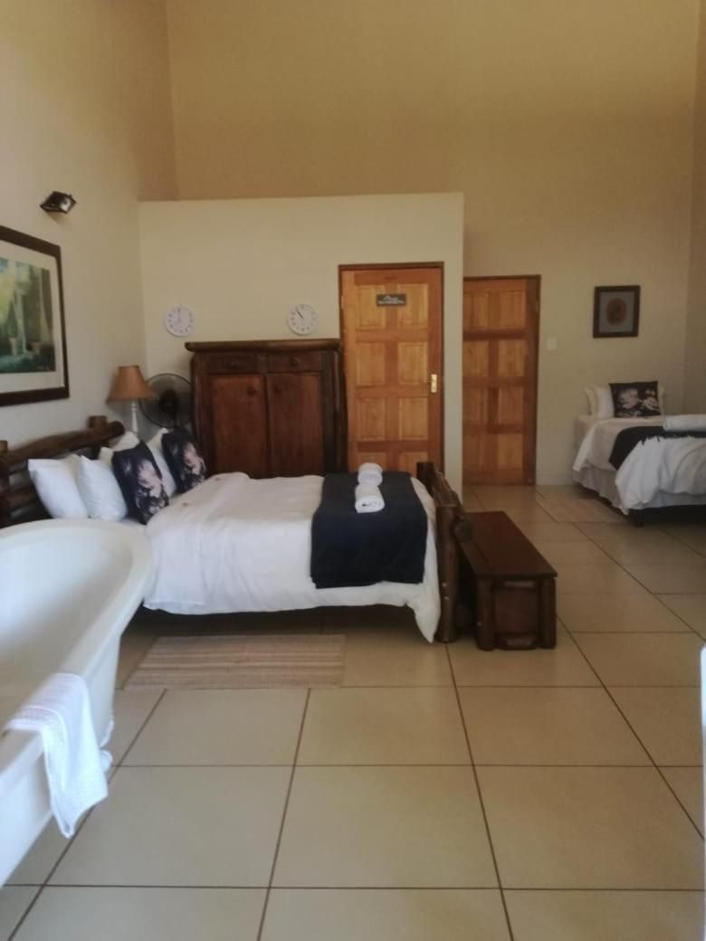 Triple Room with Bath