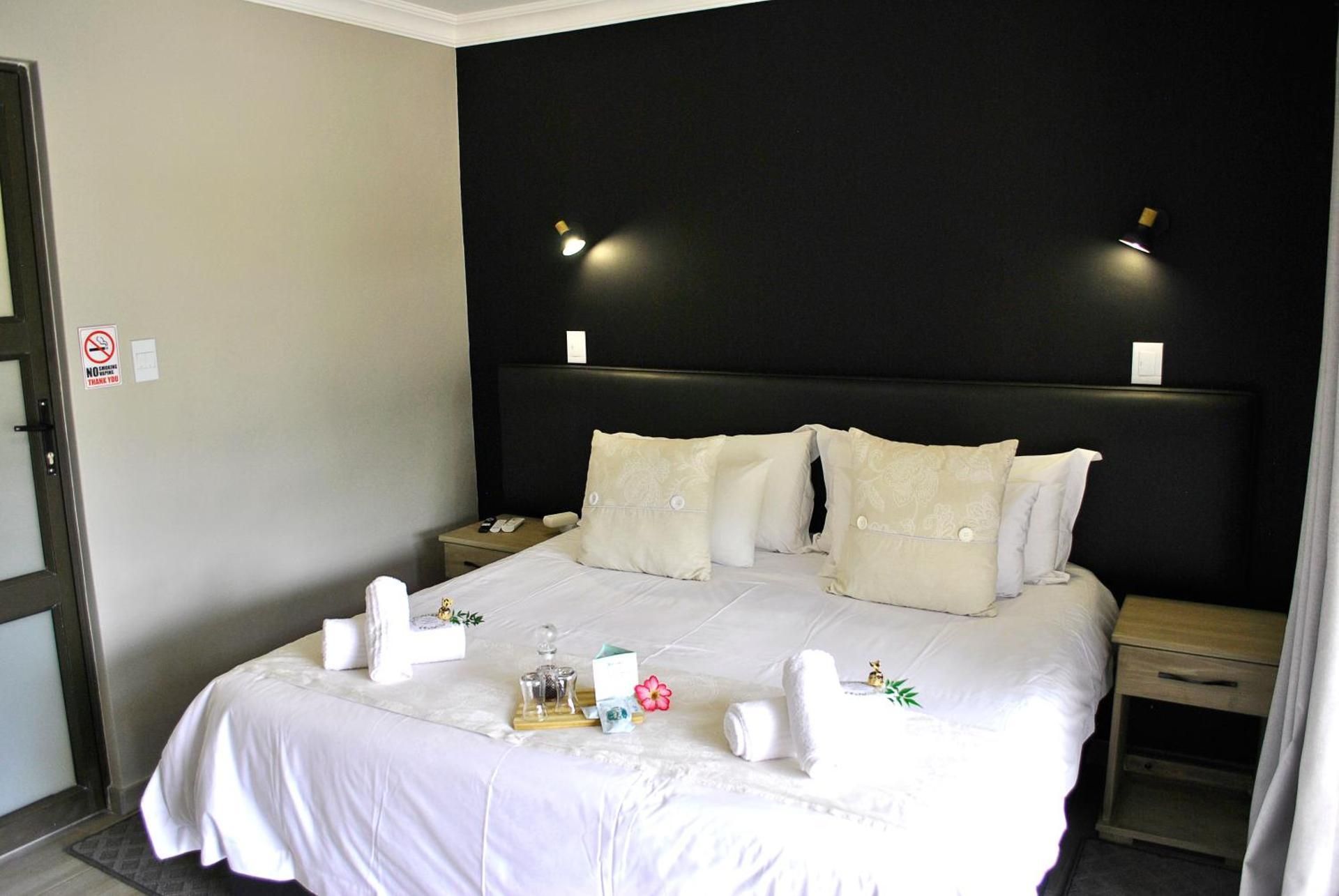 Christie's Inn Family Room 2