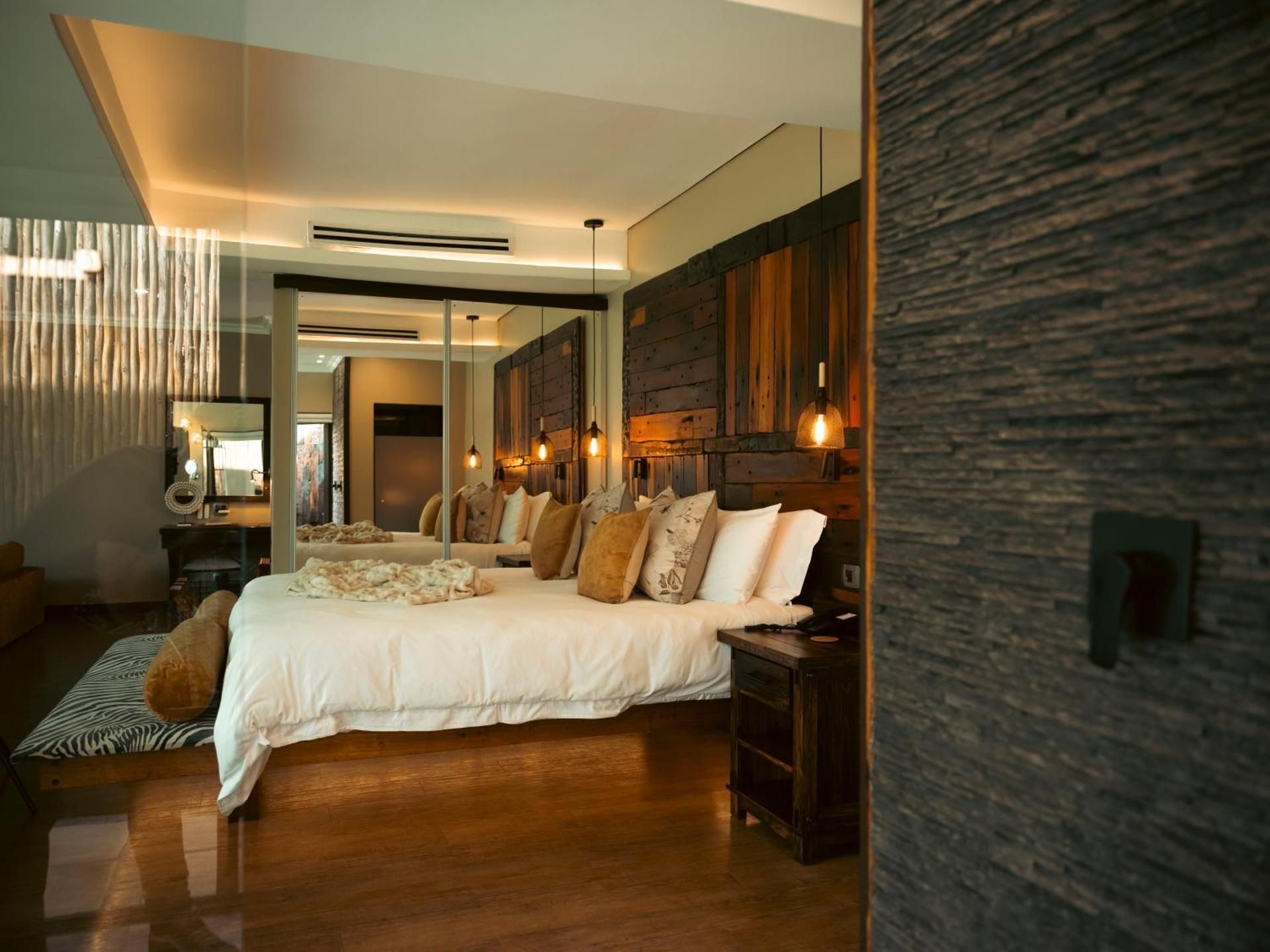 King Suite with Spa Bath
