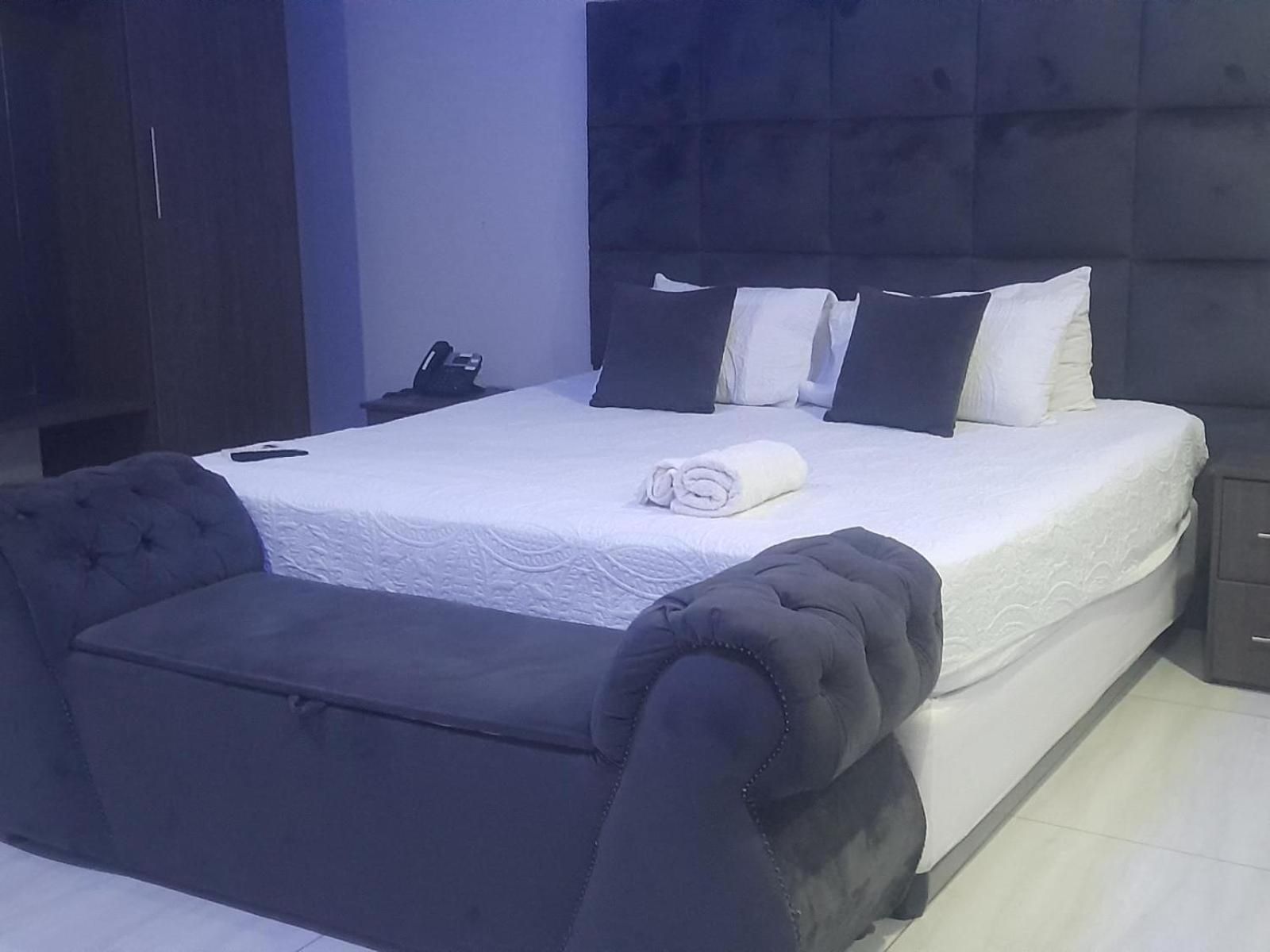 Deluxe Double Room with Shower