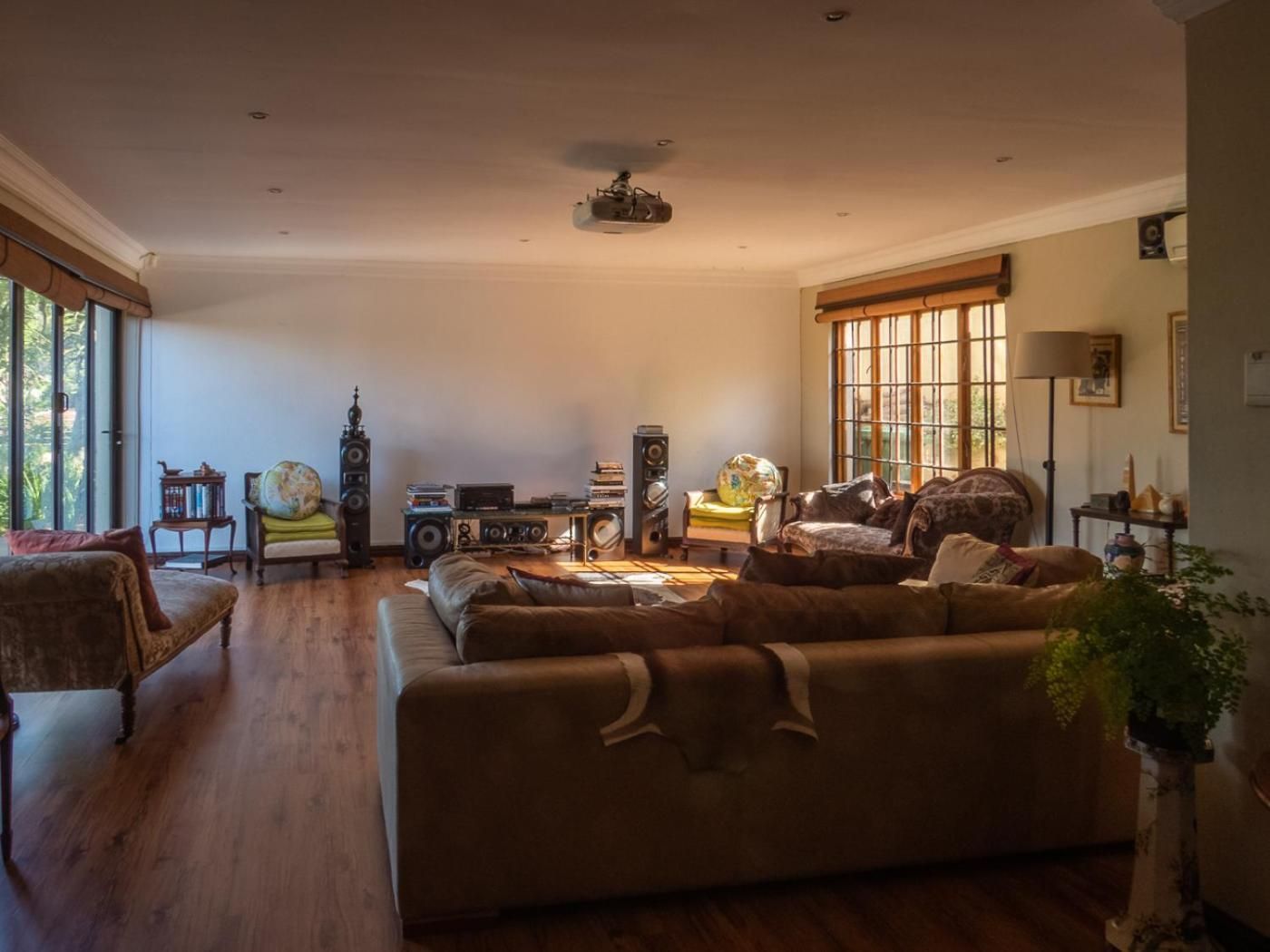 shared lounge/tv area