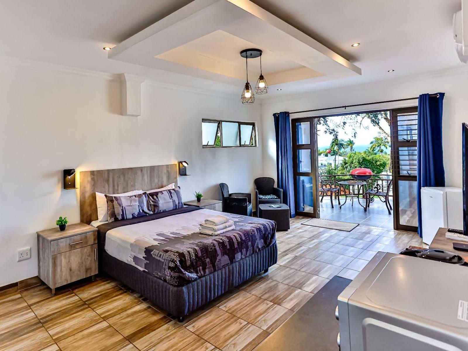 Deluxe Double Room with Balcony and Sea View
