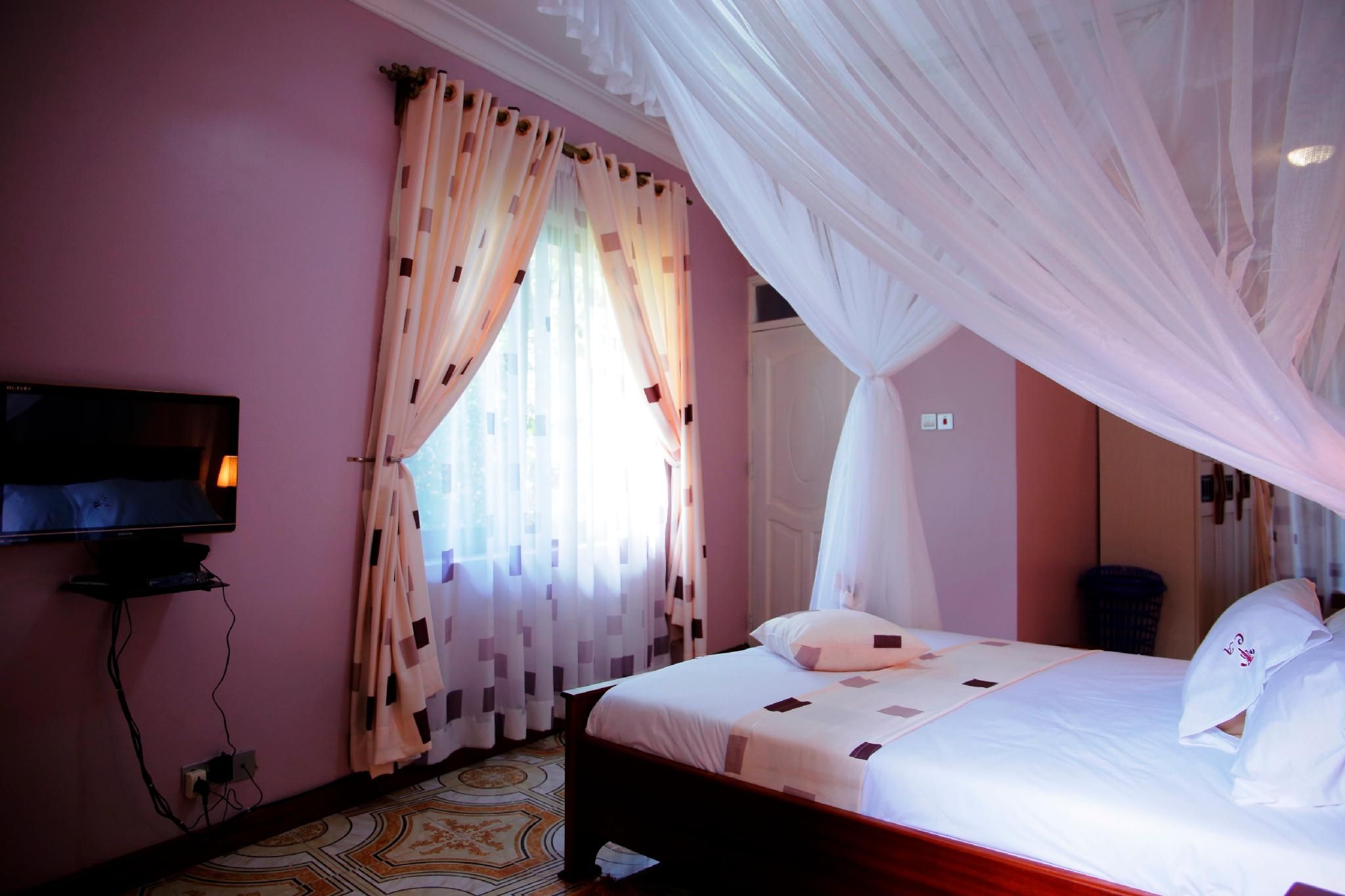 Double Room - Single Use