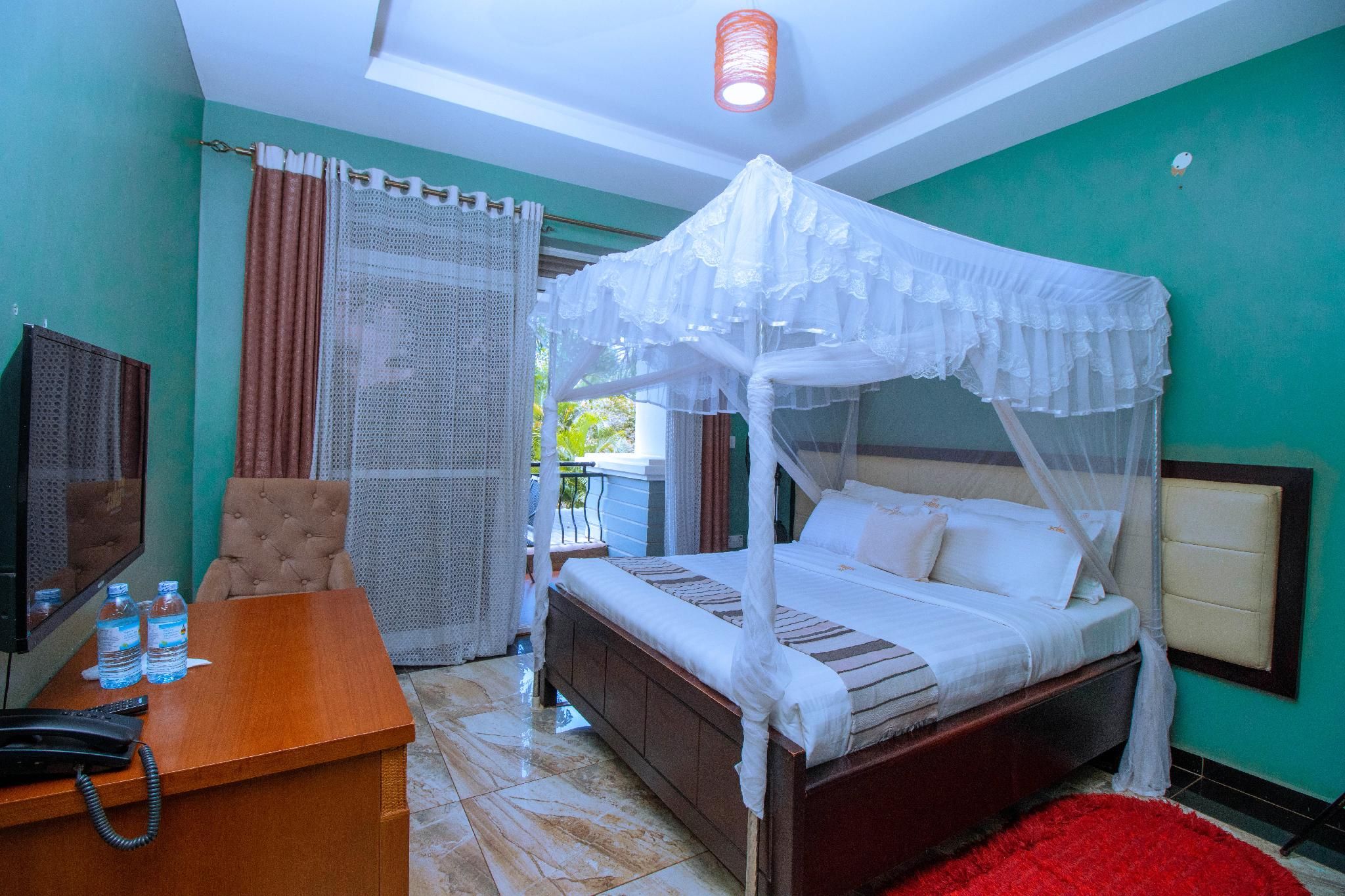 Superior Garden View