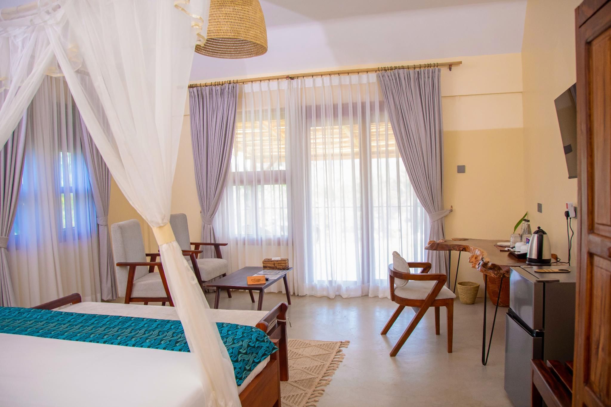 Standard - 1 Double Bed with Balcony