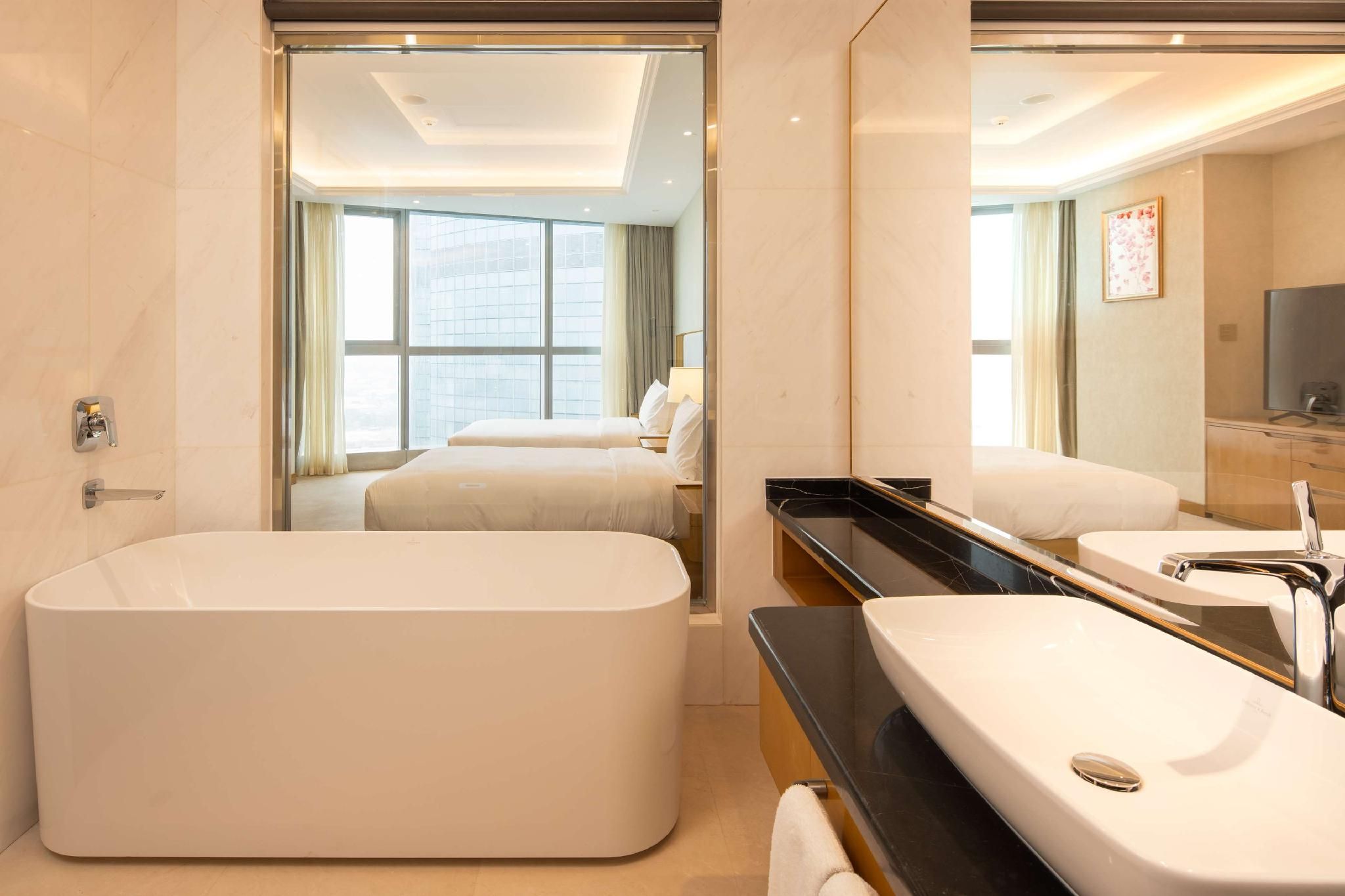 Hilton Brazzaville Les Tours Jumelles Hotel & Residences Twin Guest Room 3