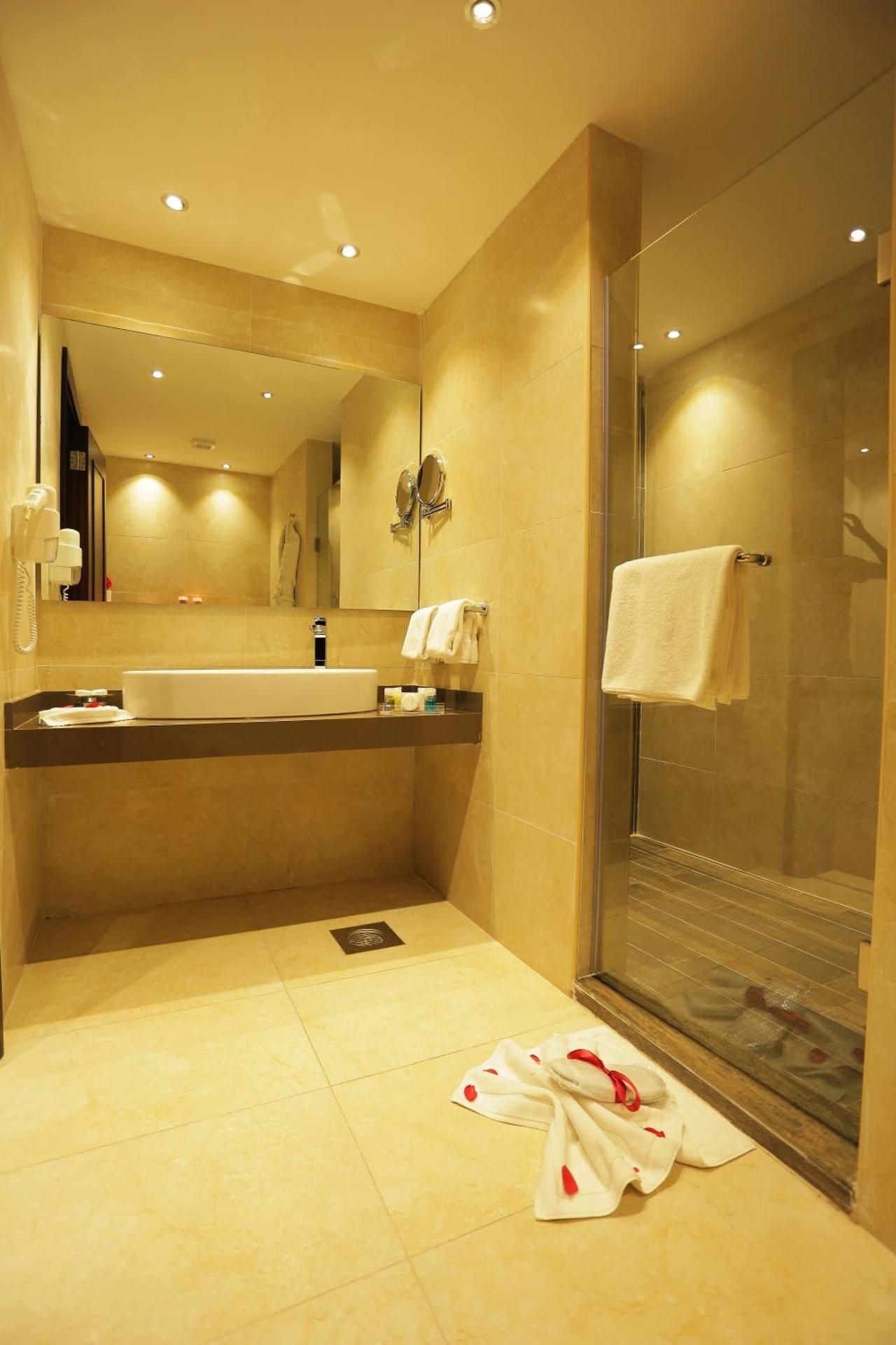 GHS Hotel Diplomatic Suite 3