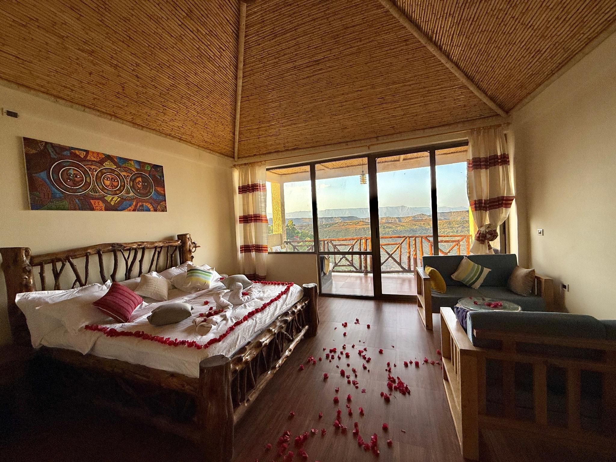 Twin Room - Breakfast Included