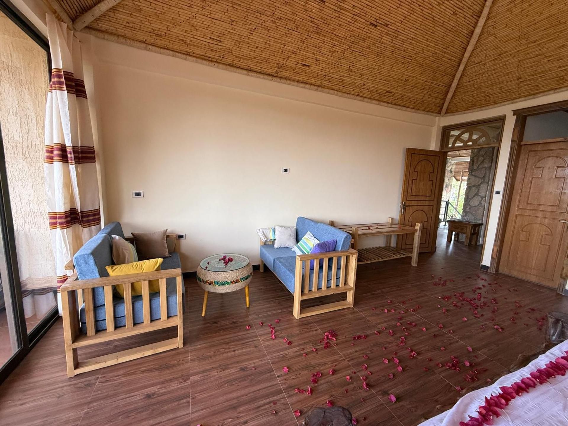 Triple Room with Mountain View