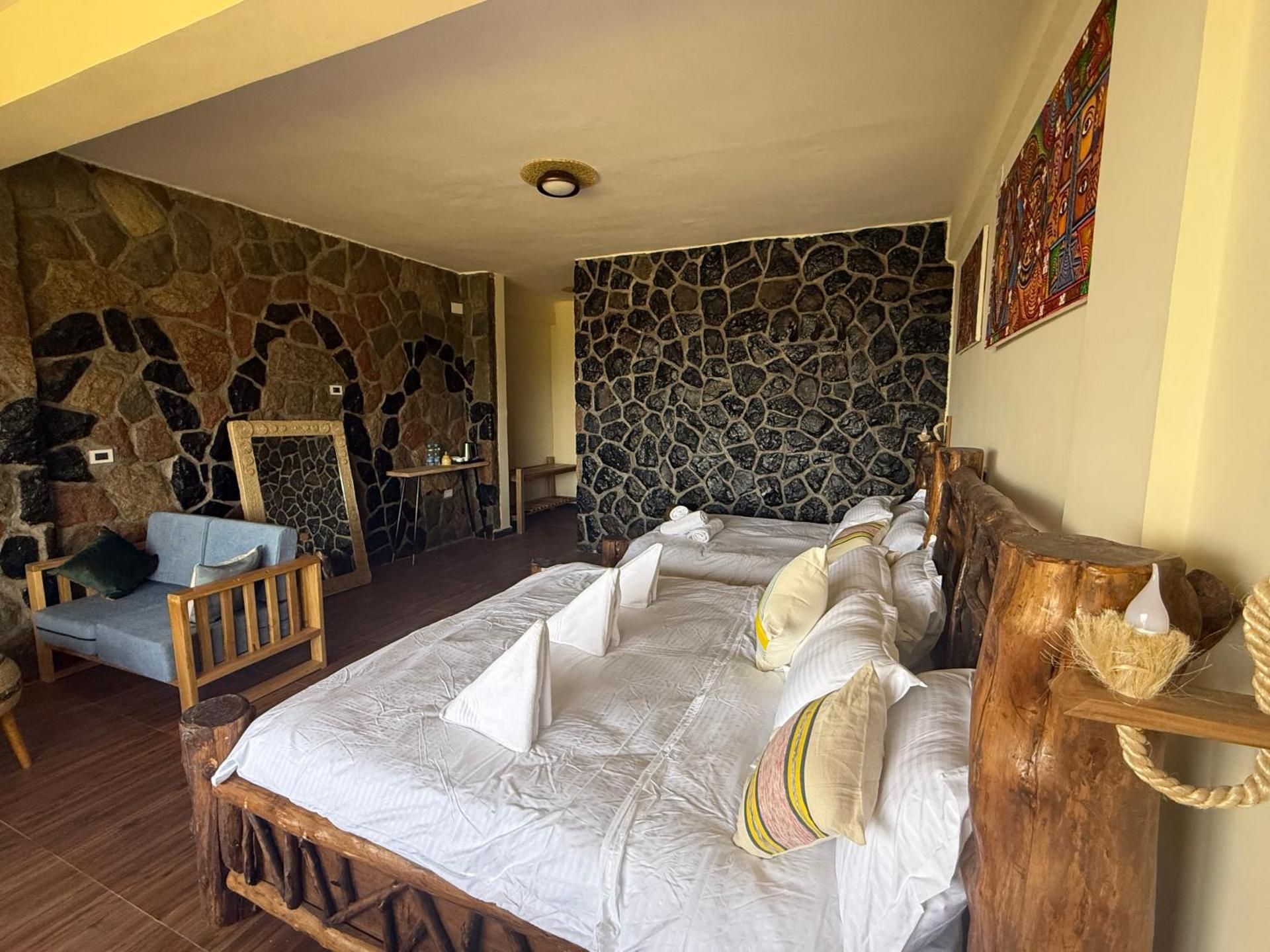 Deluxe Family Room