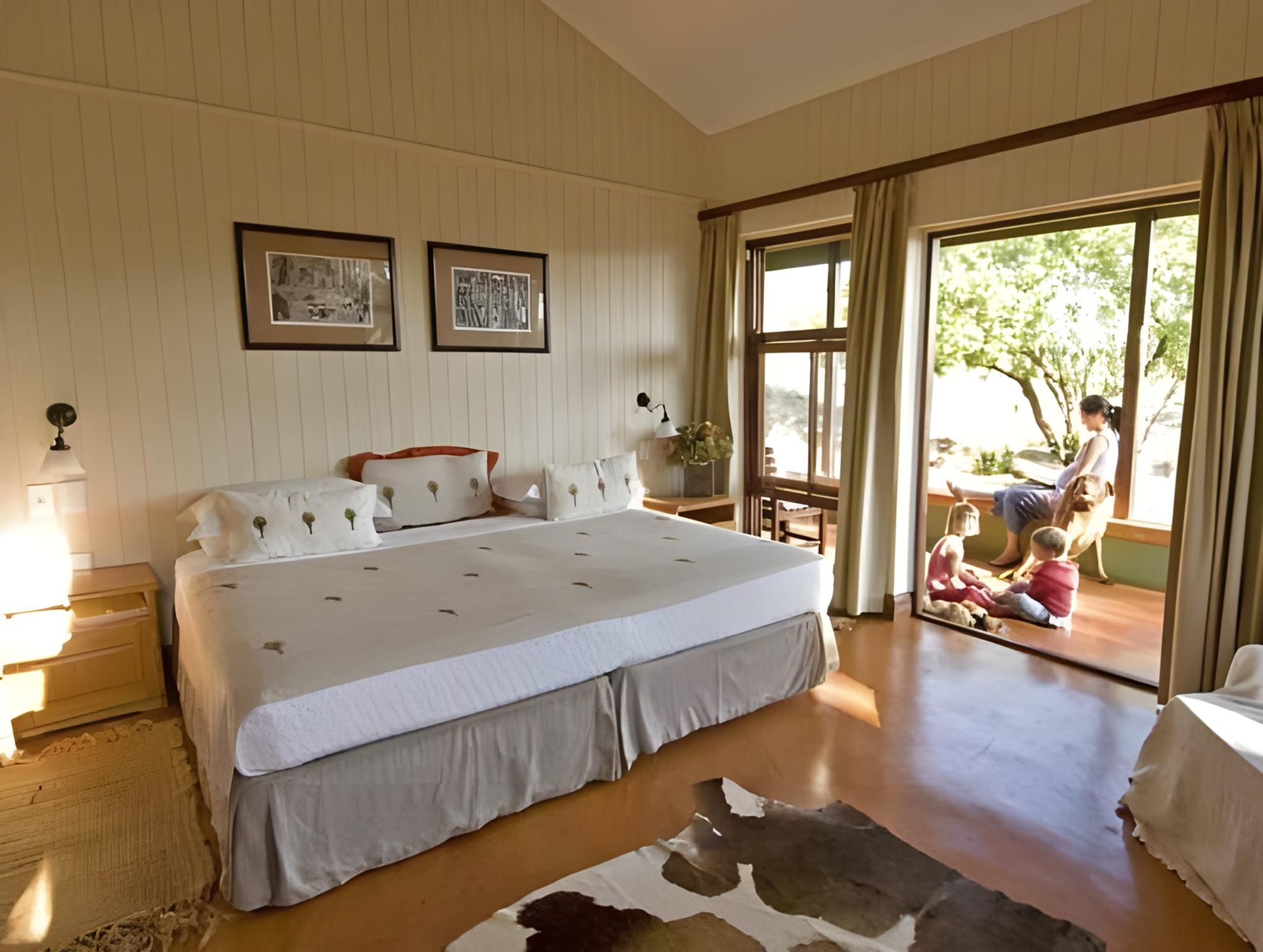 Three Tree Hill Lodge Family Suite - Kiplings Family Cottage 2