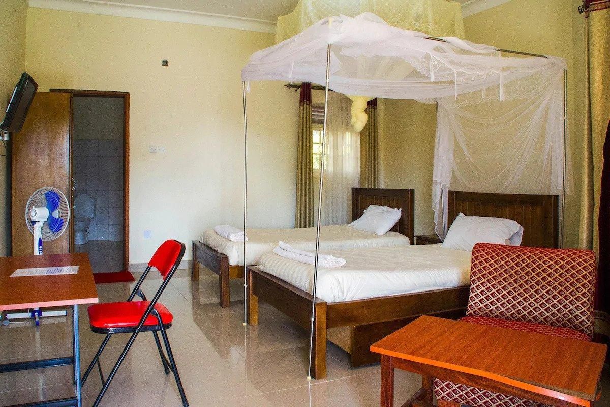 Country Inn Masindi Standard Double Room