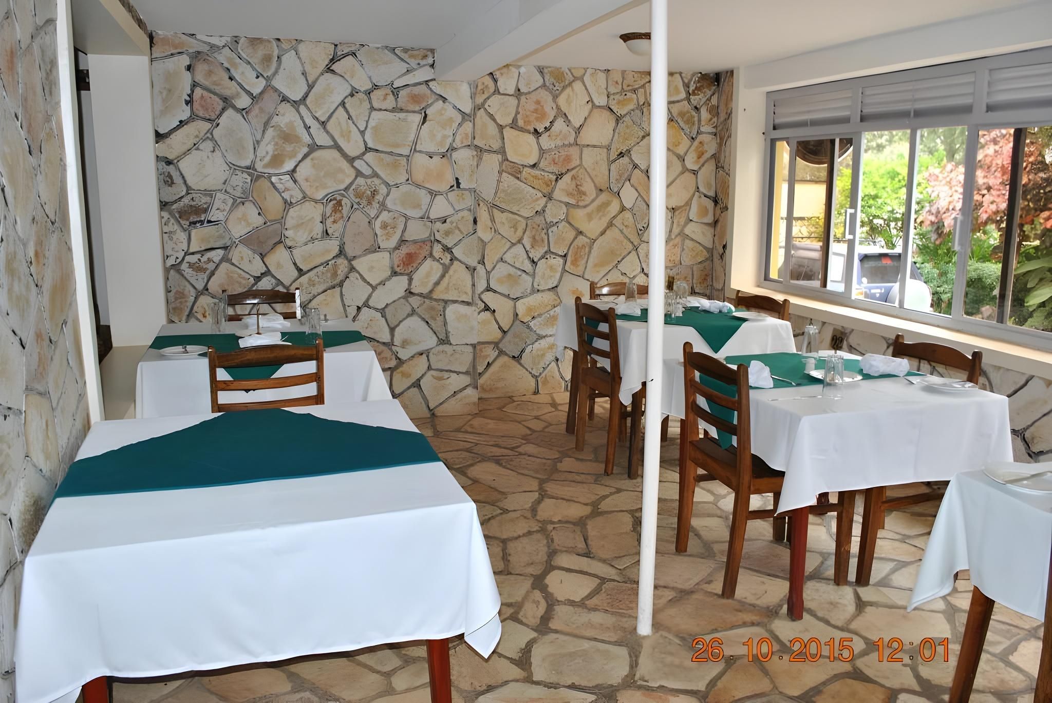 restaurant (private room)