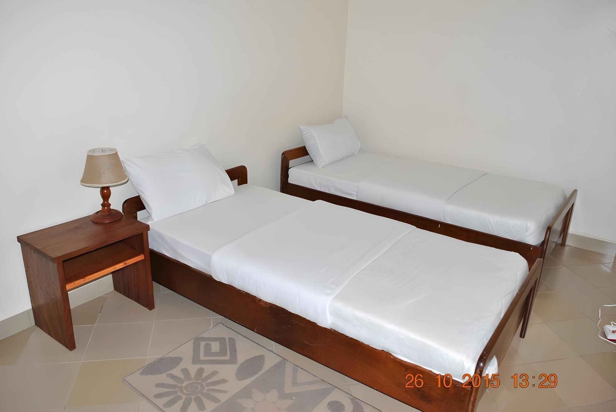 Little Woods Inn Twin Room 2