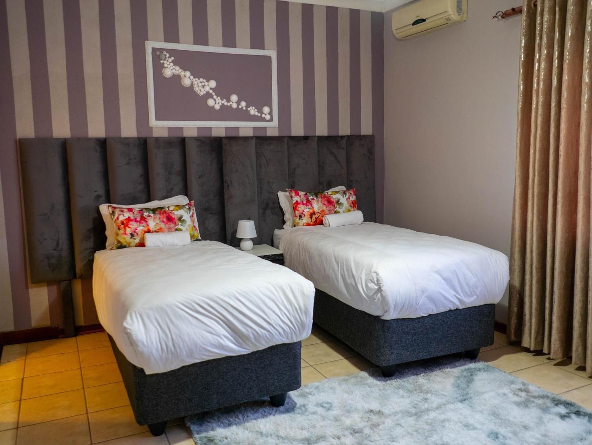 Double or Twin Room with Private Bathroom