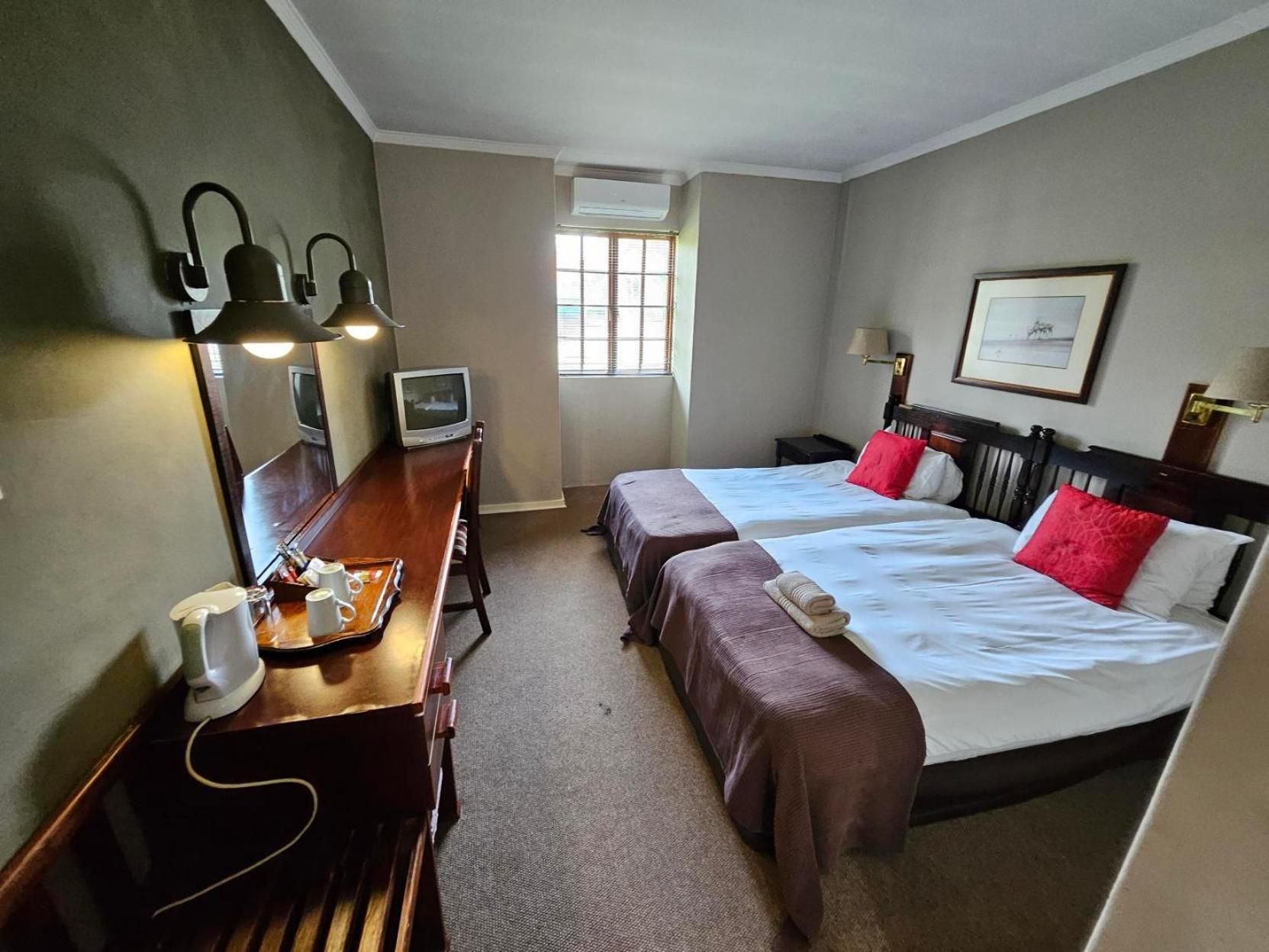 Pietersburg Club Superior Twin Room