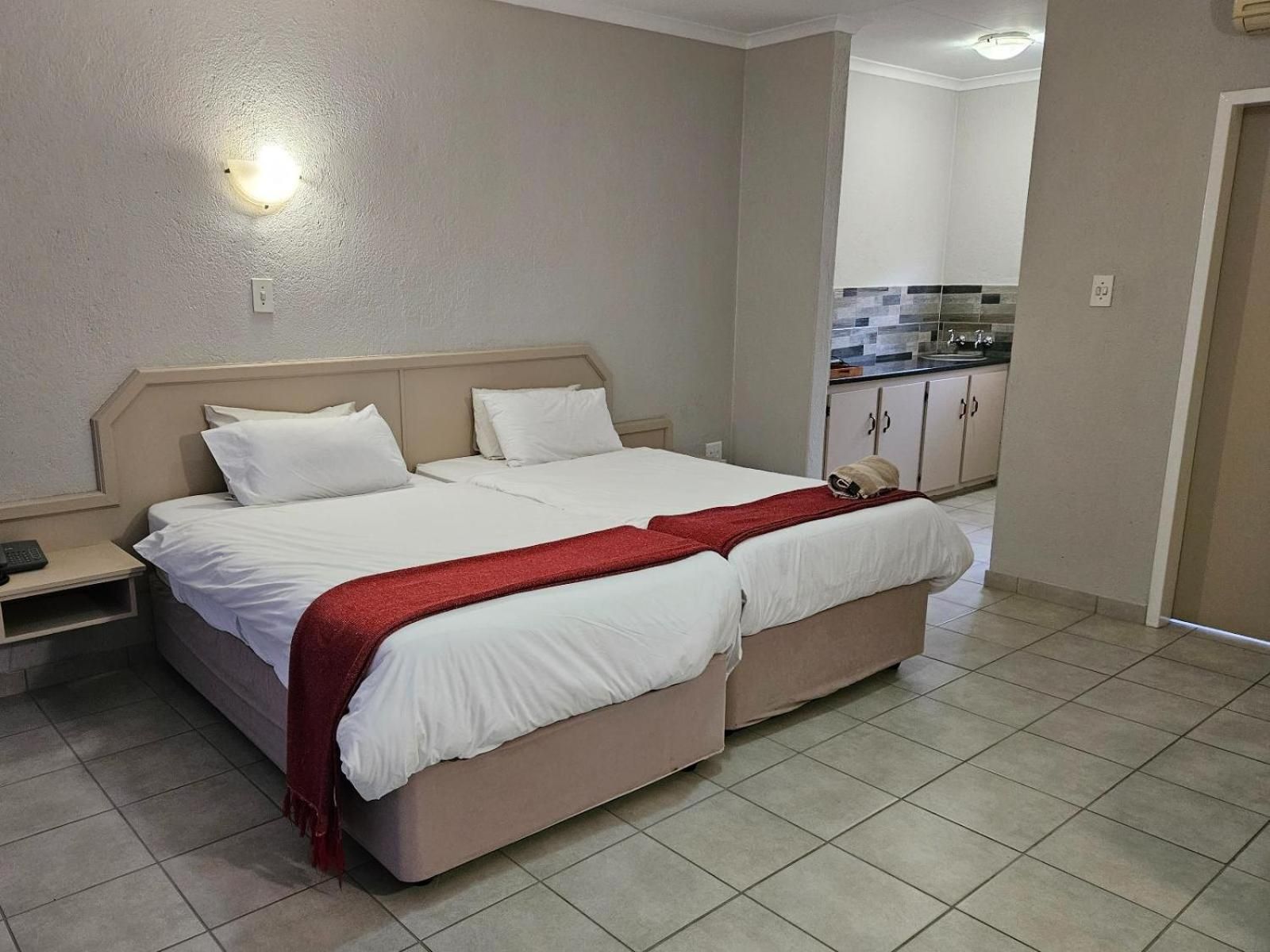 Standard Twin Room