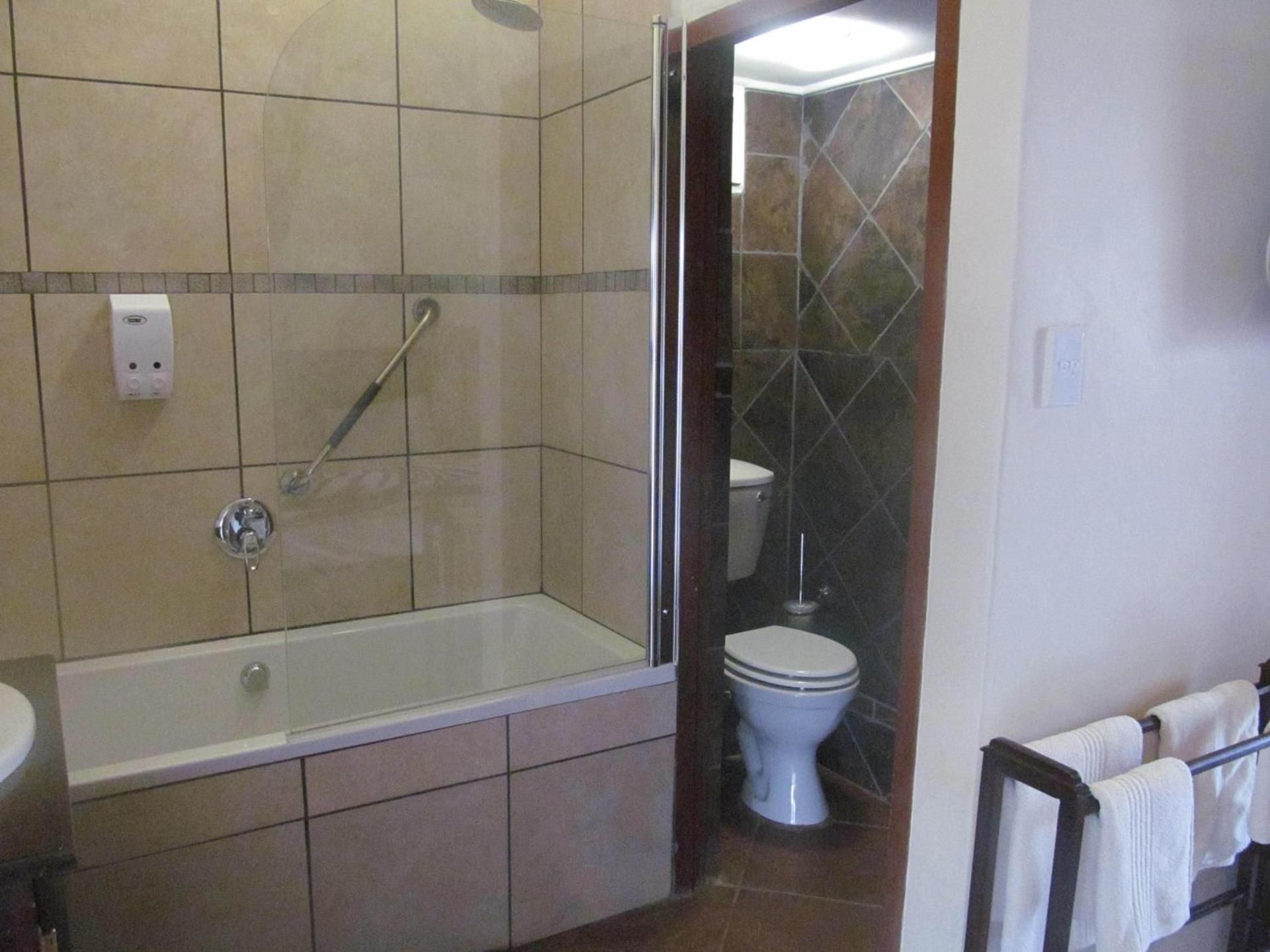 Double or Twin Room with Shower