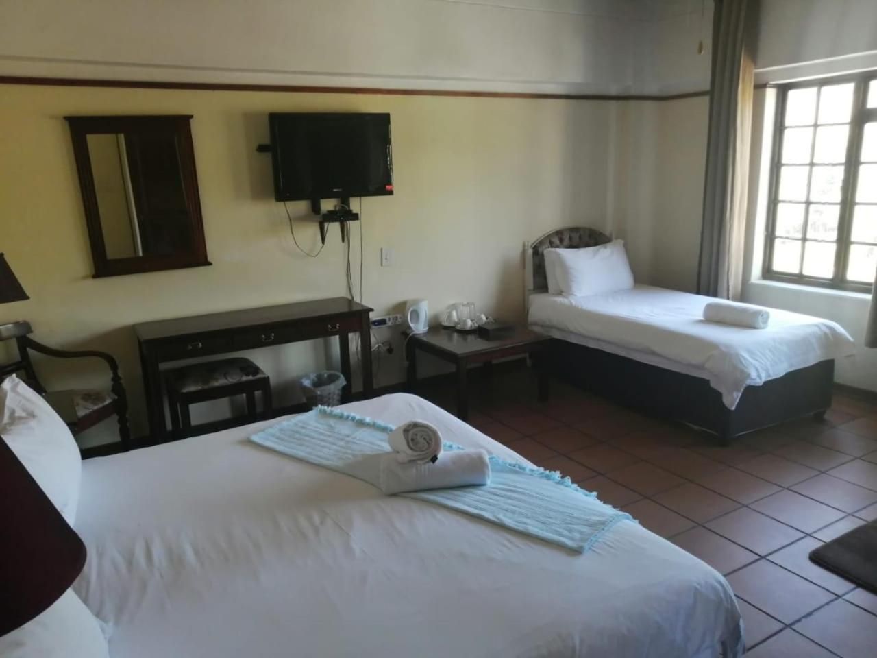 Triple Room