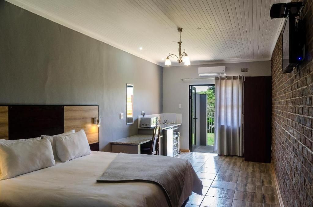 Basic Twin Room