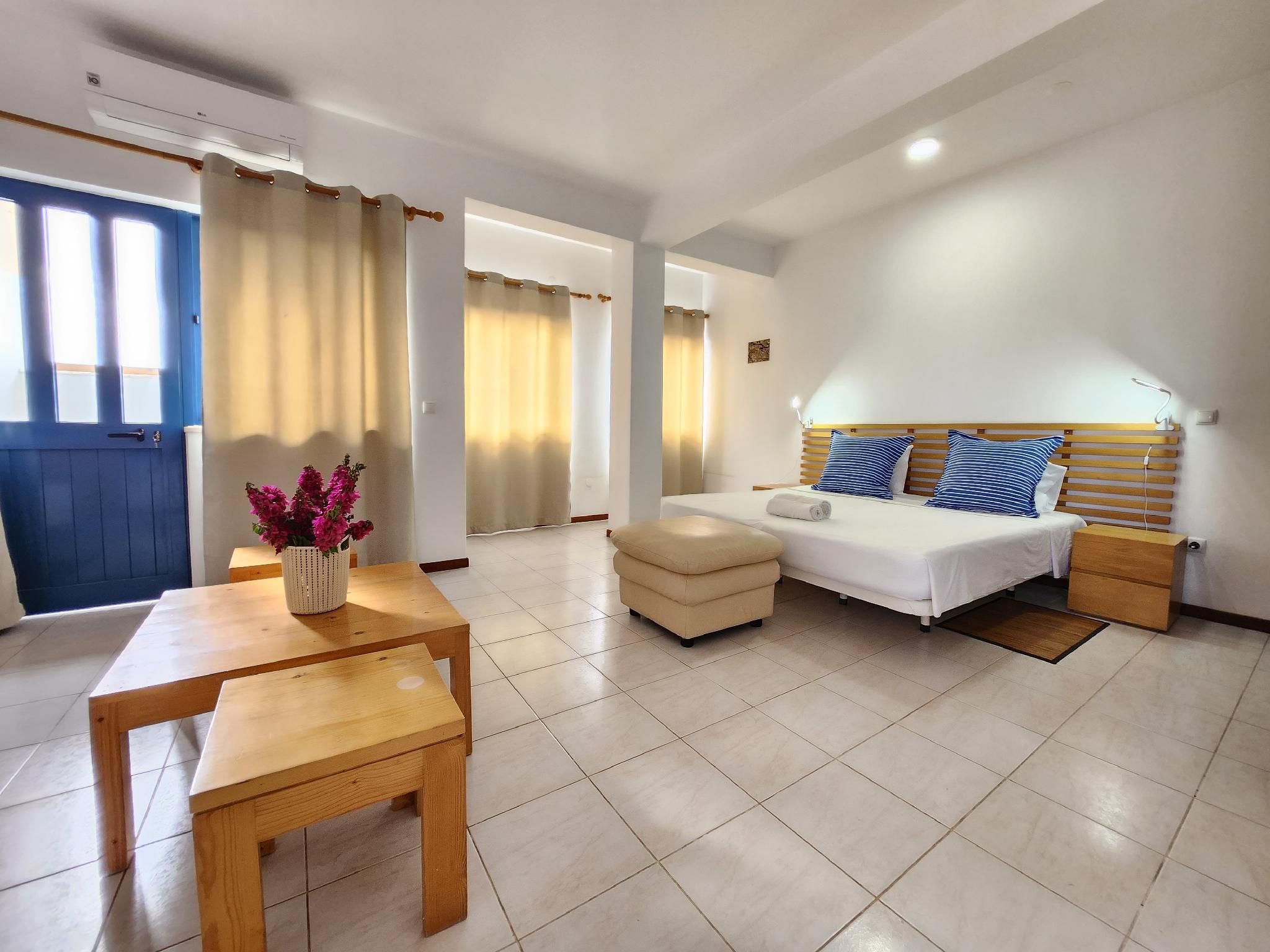 Txada Hostel - Formerly Turimar Double Suite 2