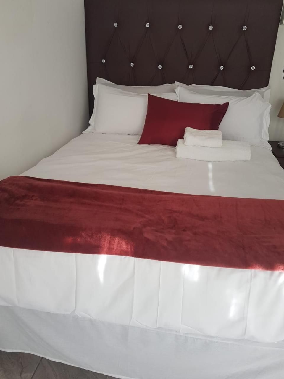 Double or Twin Room with Bathroom