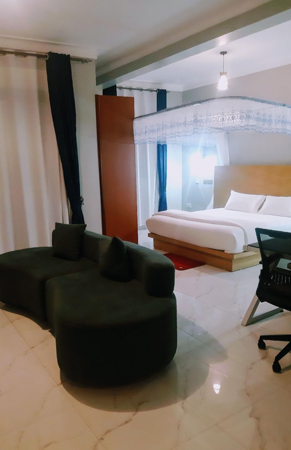 Suite