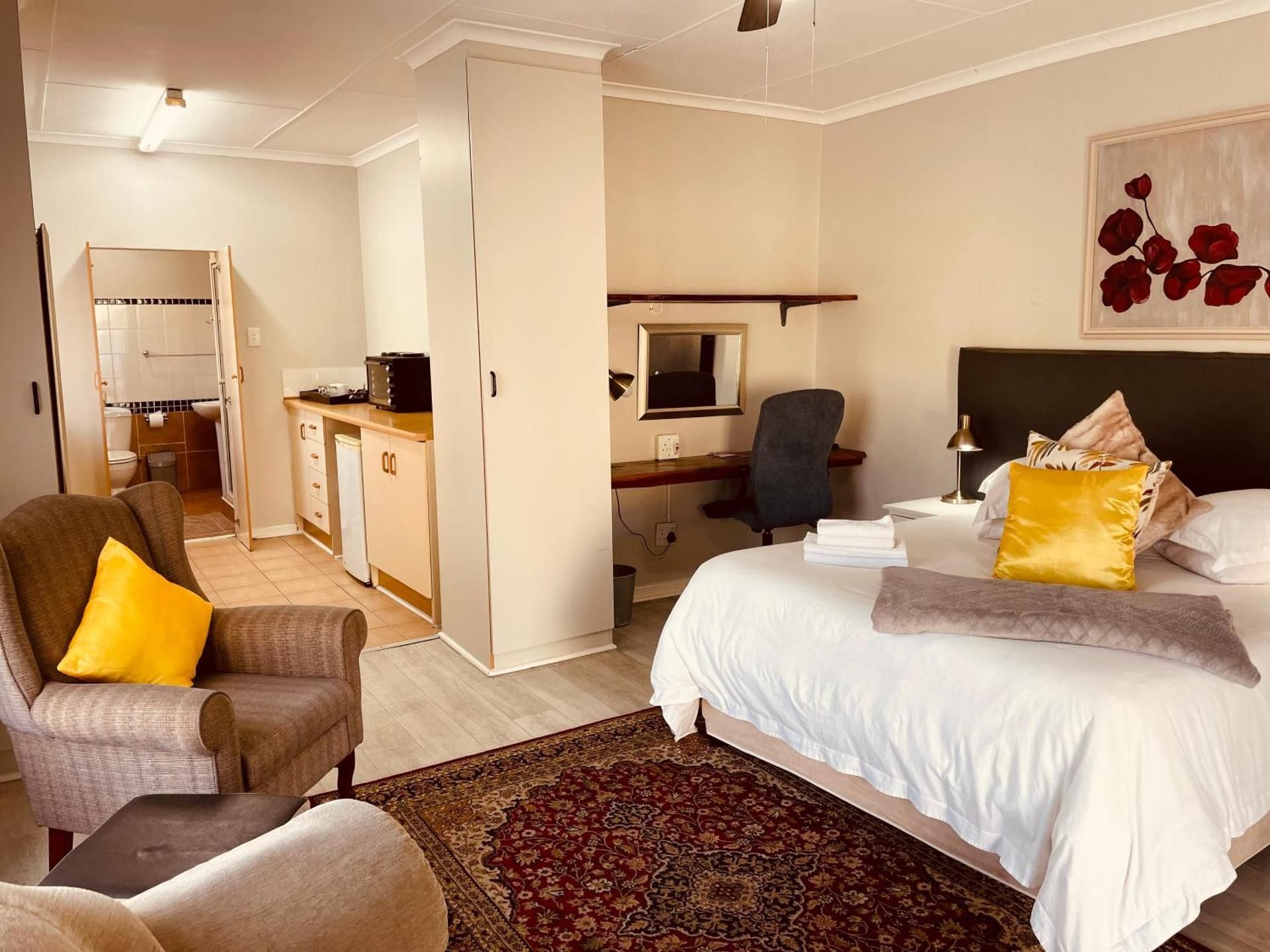 Double or Twin Room with Private Bathroom
